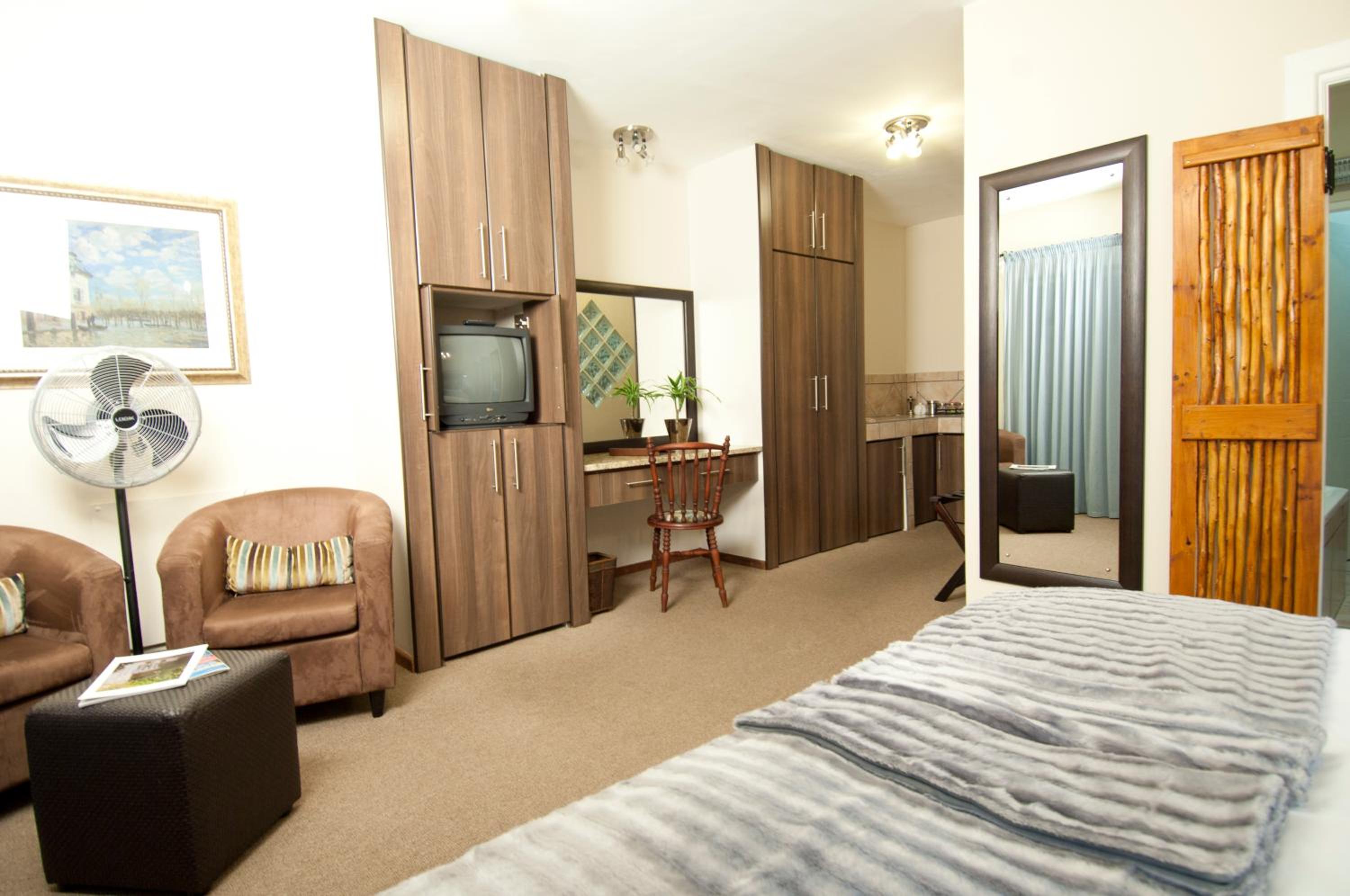 Overmeer Guest House