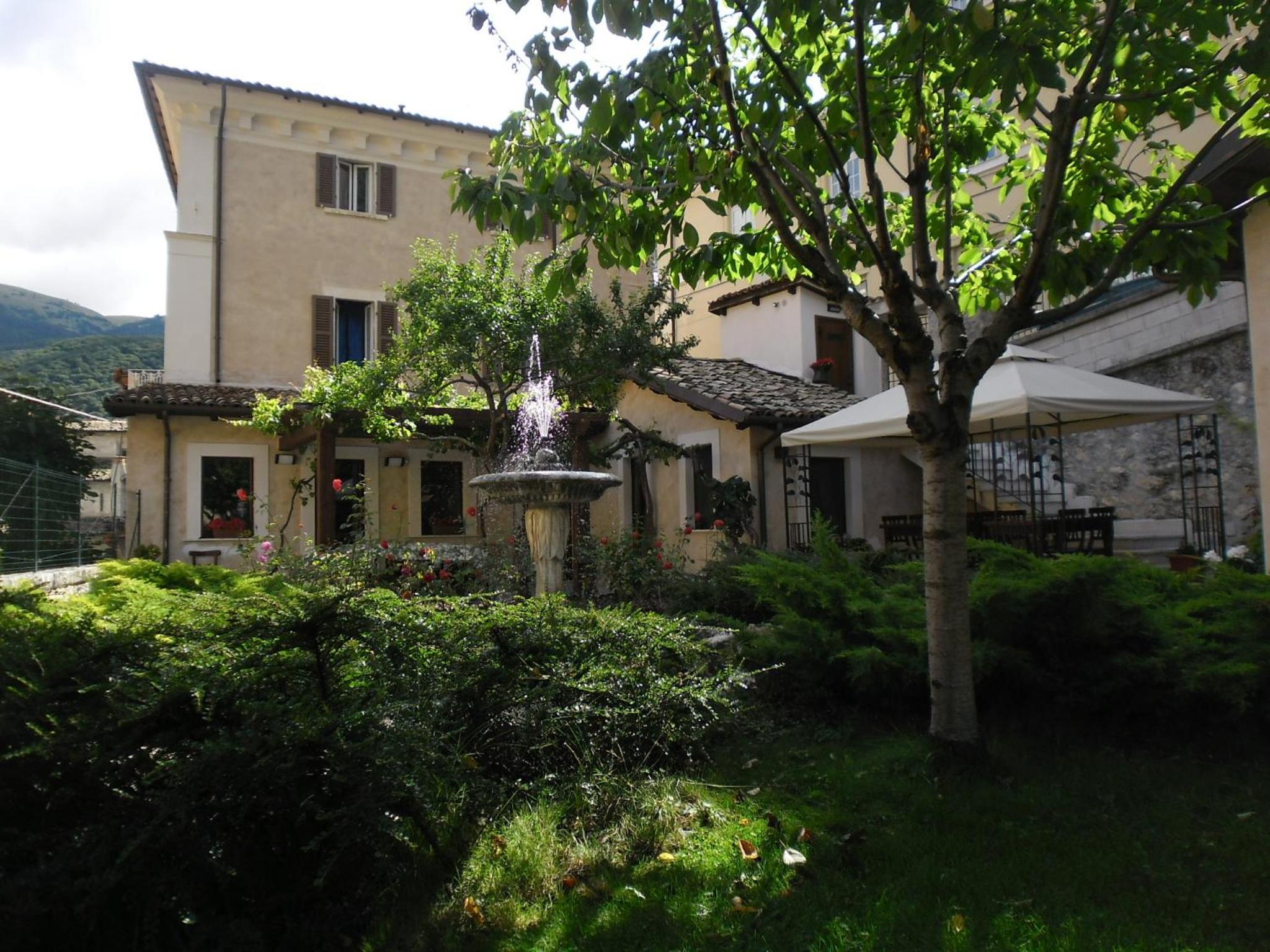 Photo 16