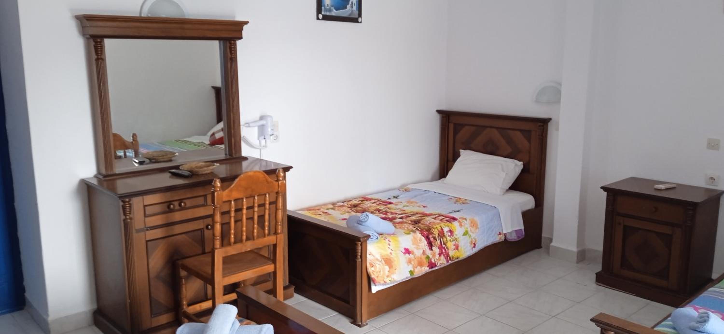 Studios Apartments Kapetanios