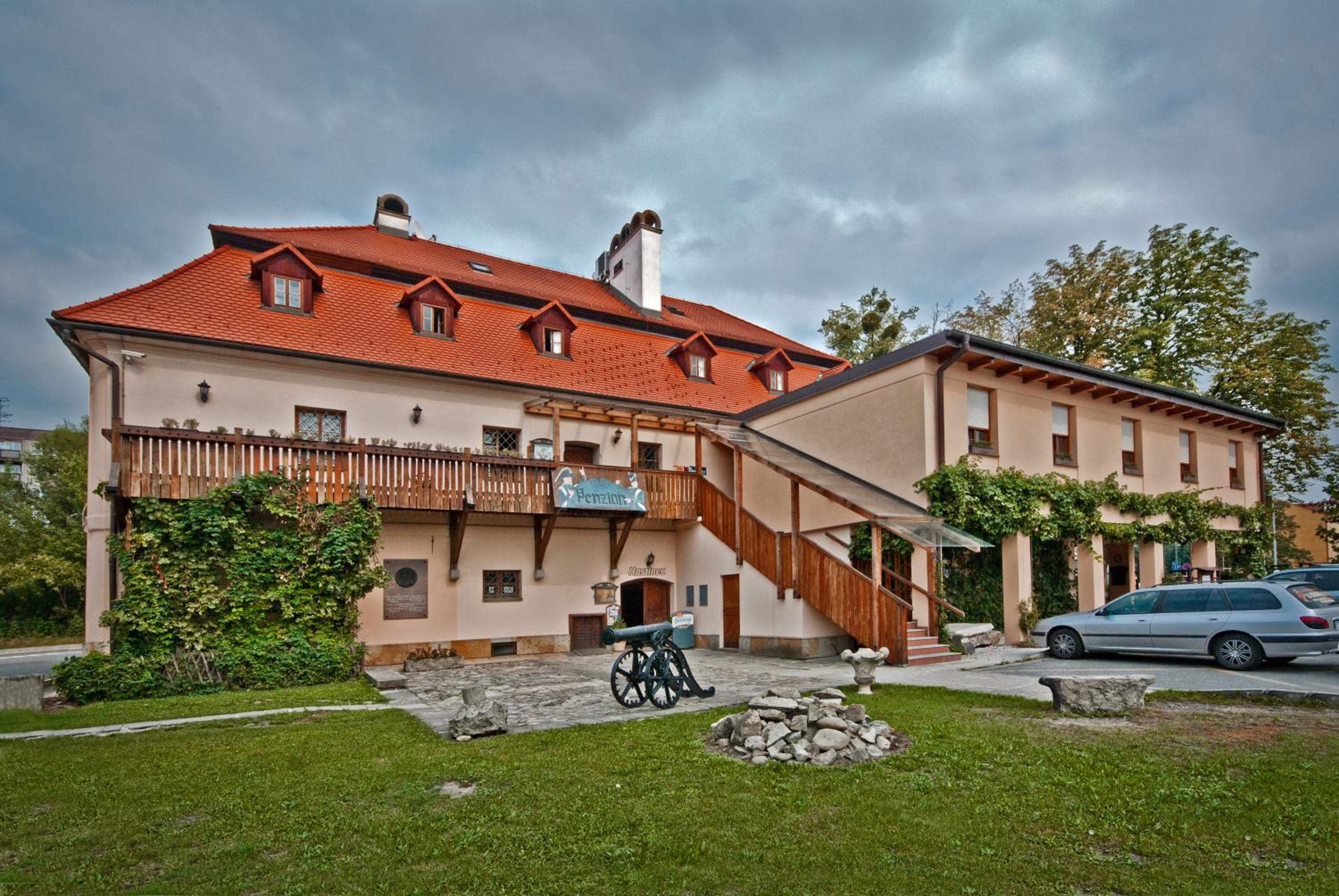 Photo 29
