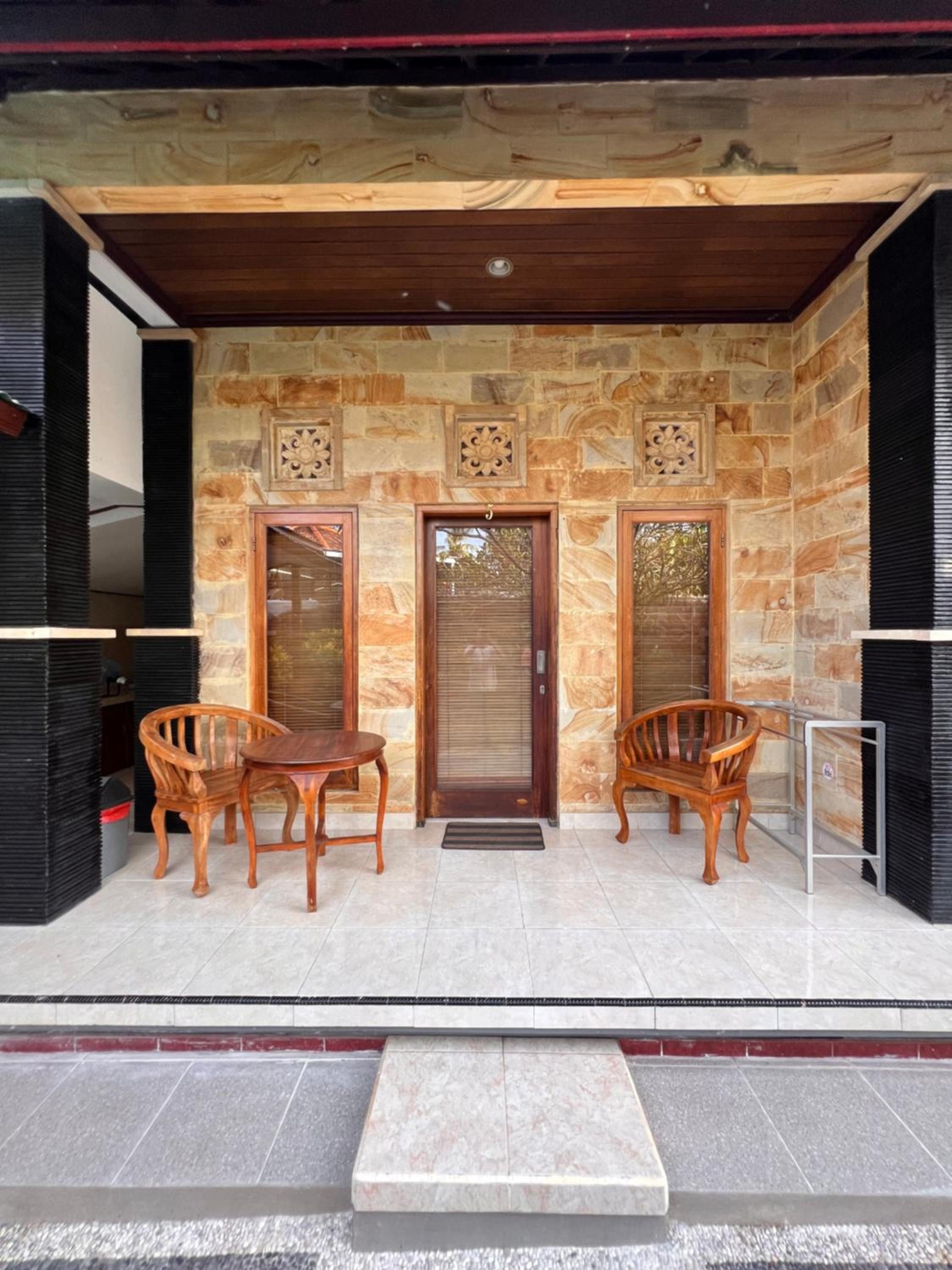 Nari Homestay Canggu 2
