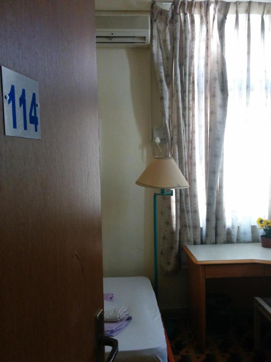 Momo's Hostel