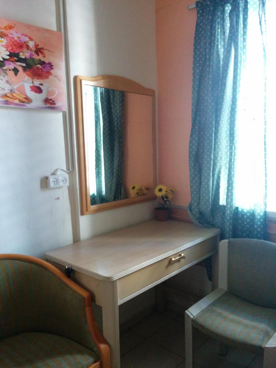 Momo's Hostel