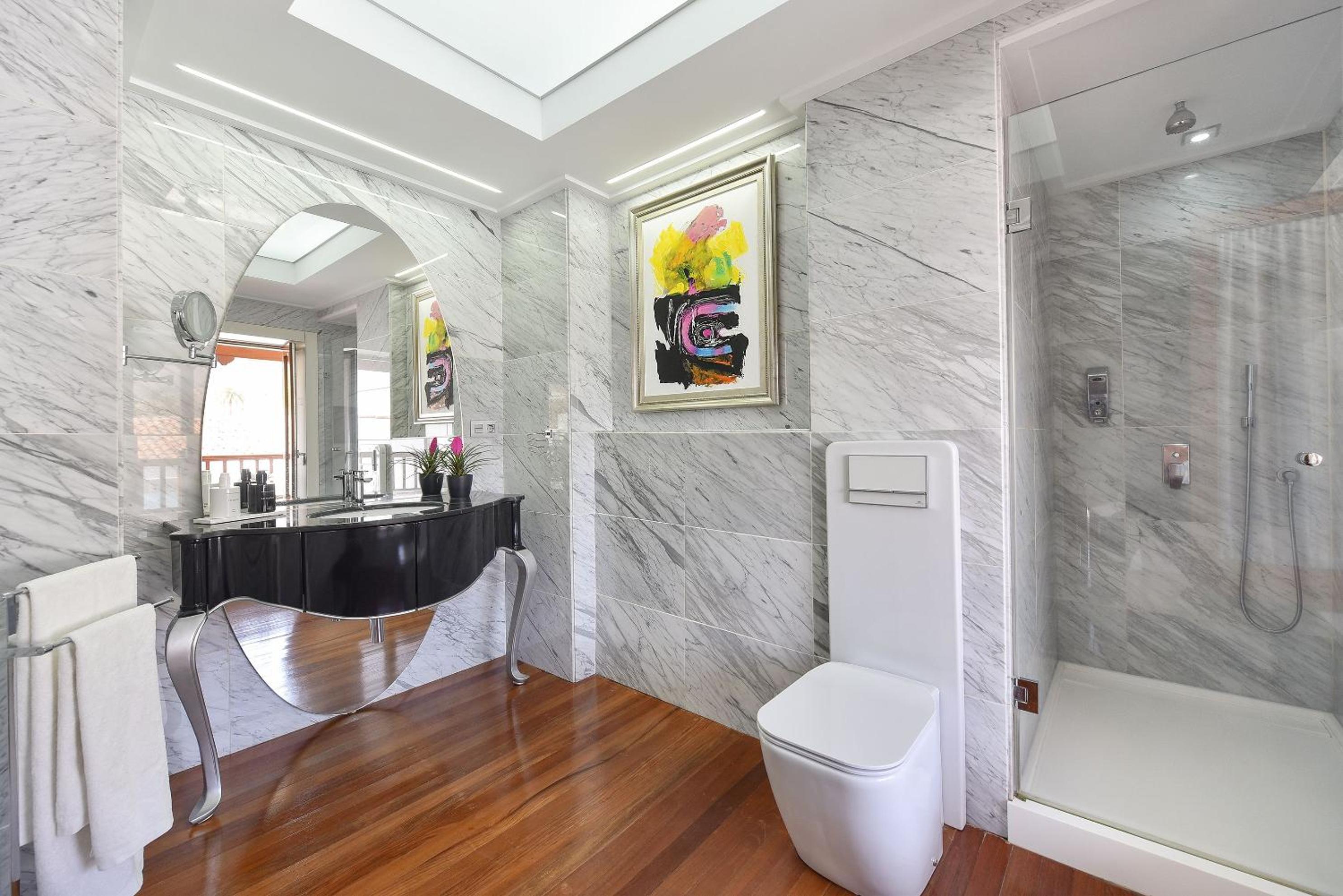 Allureh Emblematic Lodging