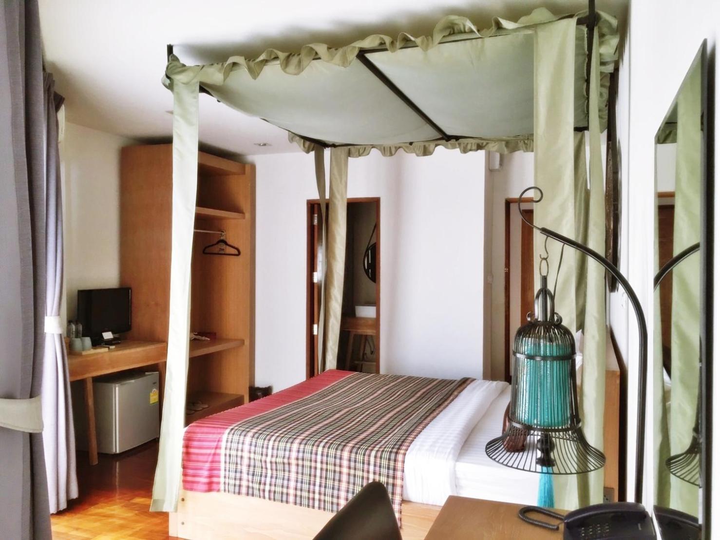 Nakorn De Sukhothai Hip Hotel