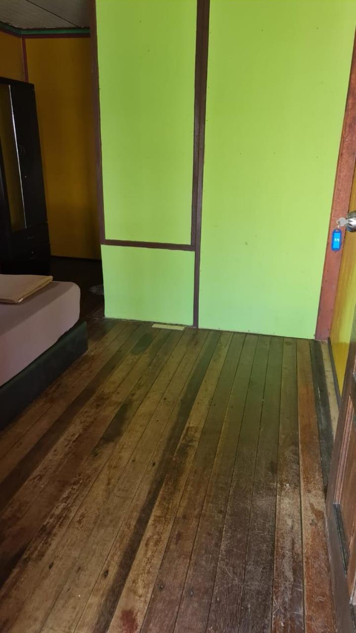 Photo 6