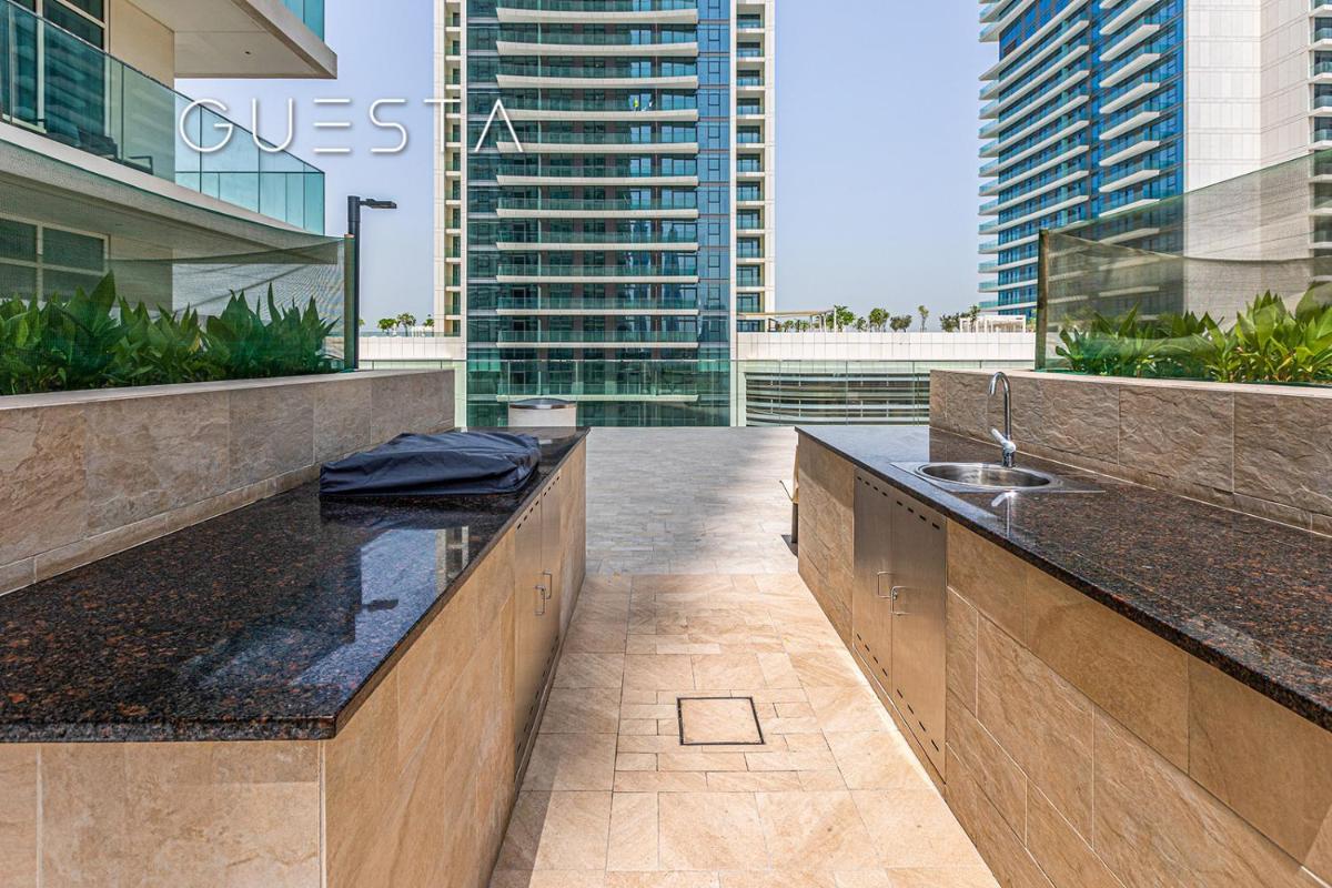 Emaar Beachfront, Dubai Marina