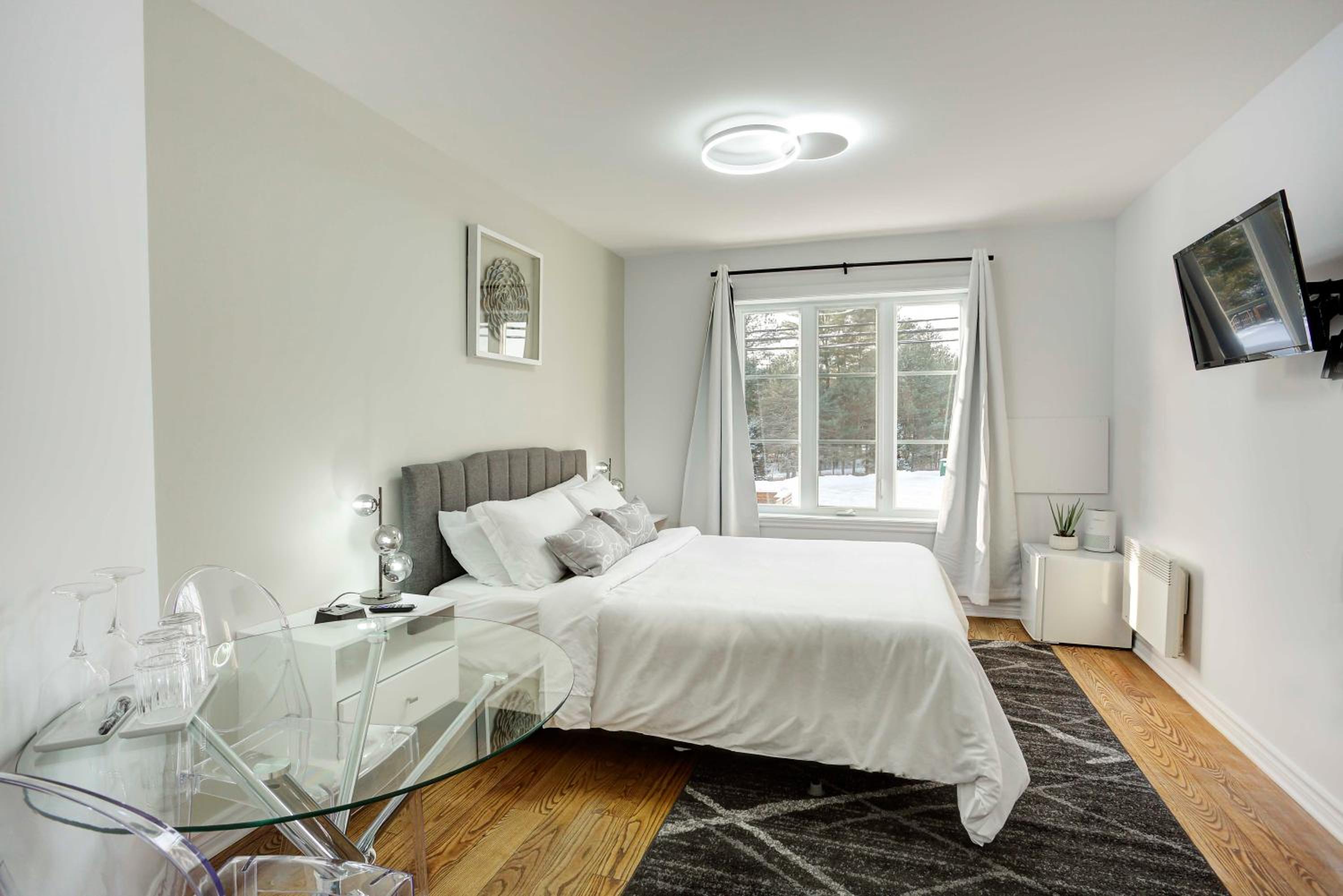 Le 900 Tremblant Inn Café and Bistro - Image 2