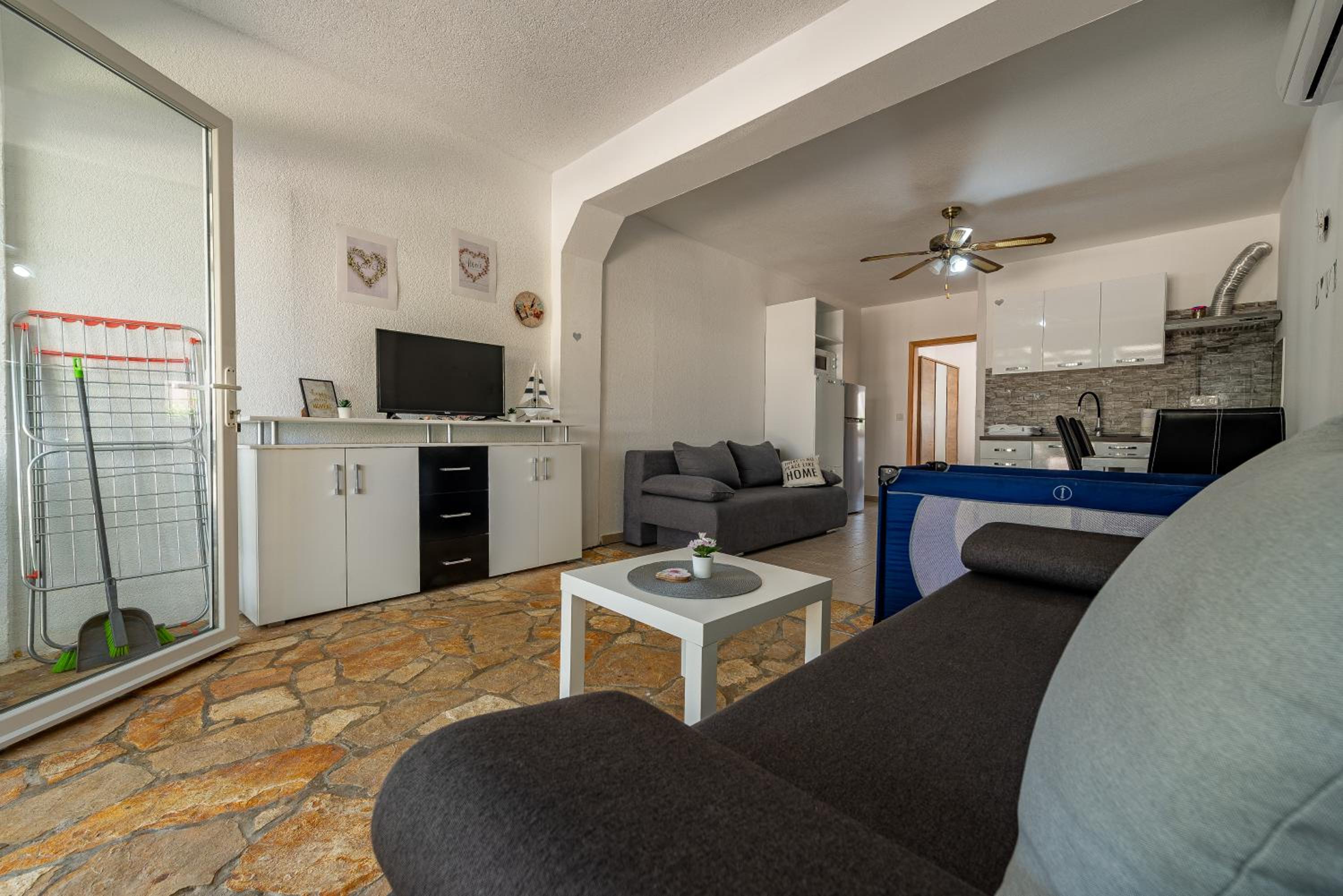 Apartments Villa Agape Vir view 2