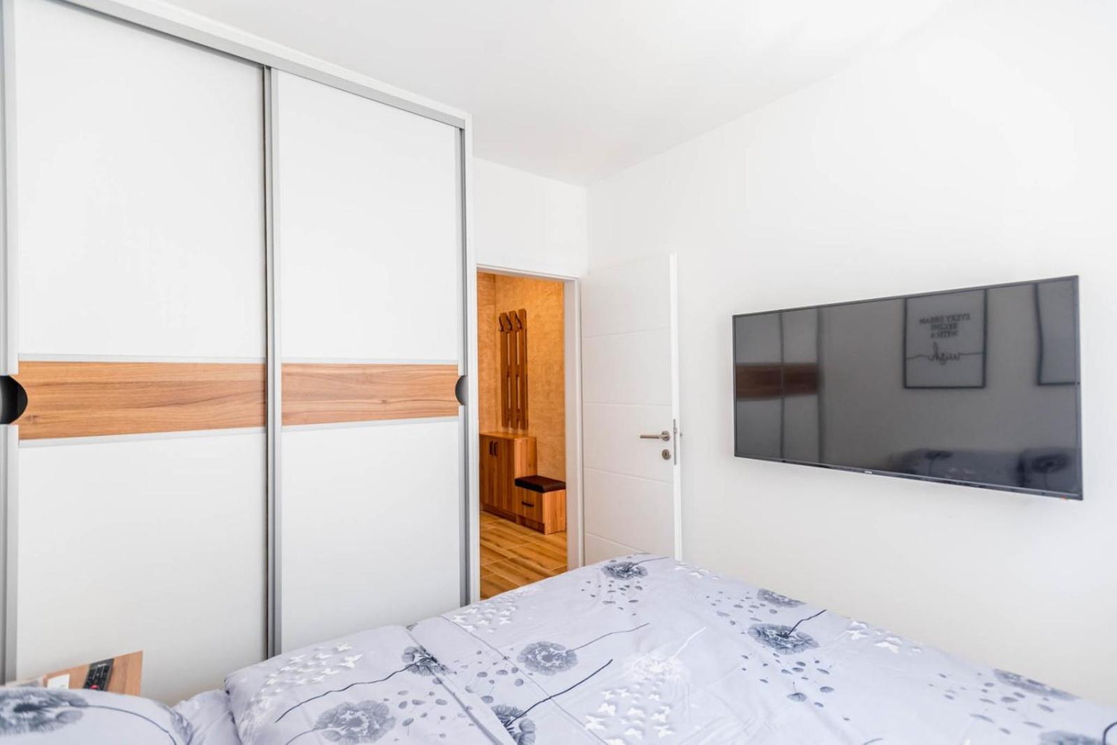 Apartman Adriana view 5