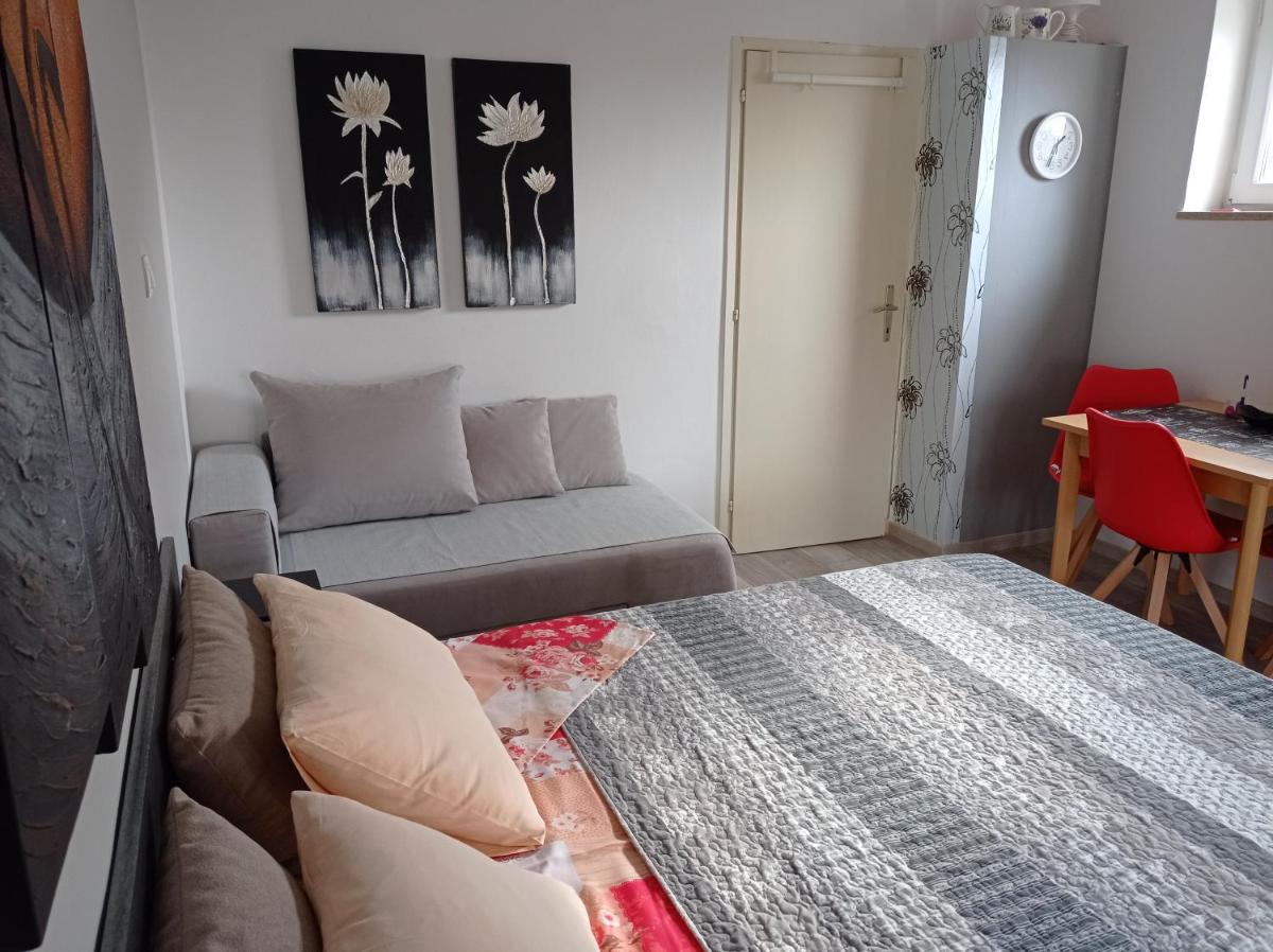 Studio Apartment Davorka