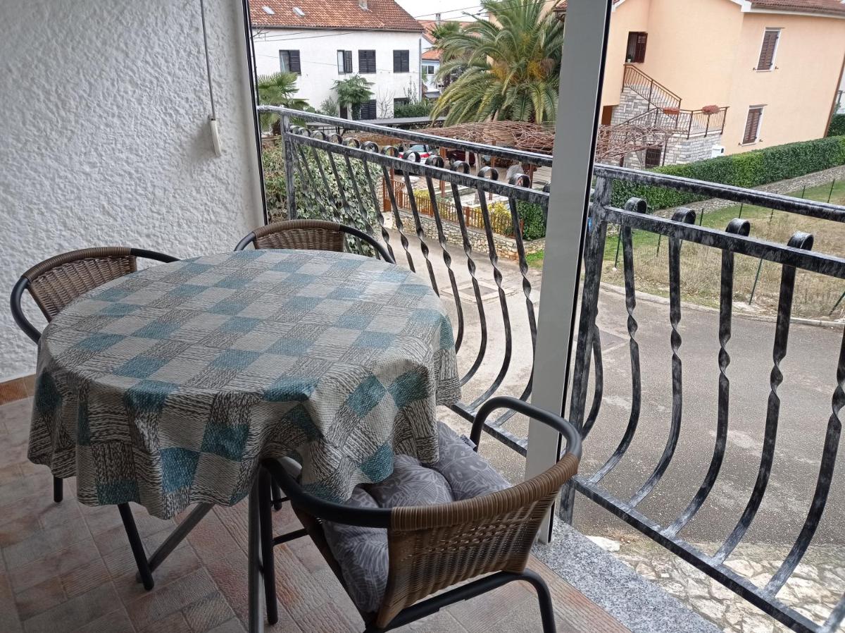 Studio Apartment Davorka