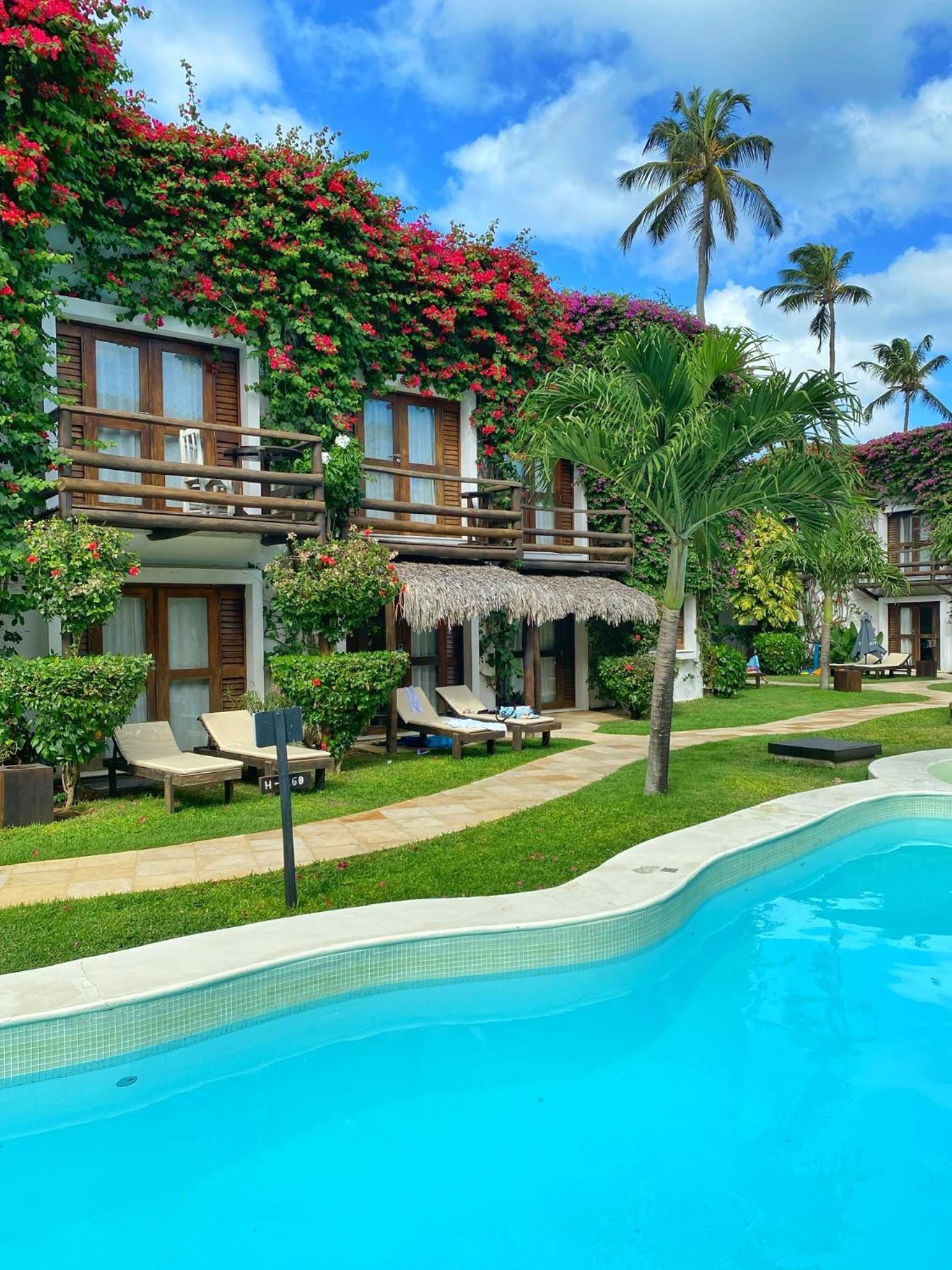 Hotel Enjoy Jeri Praia - Image 1