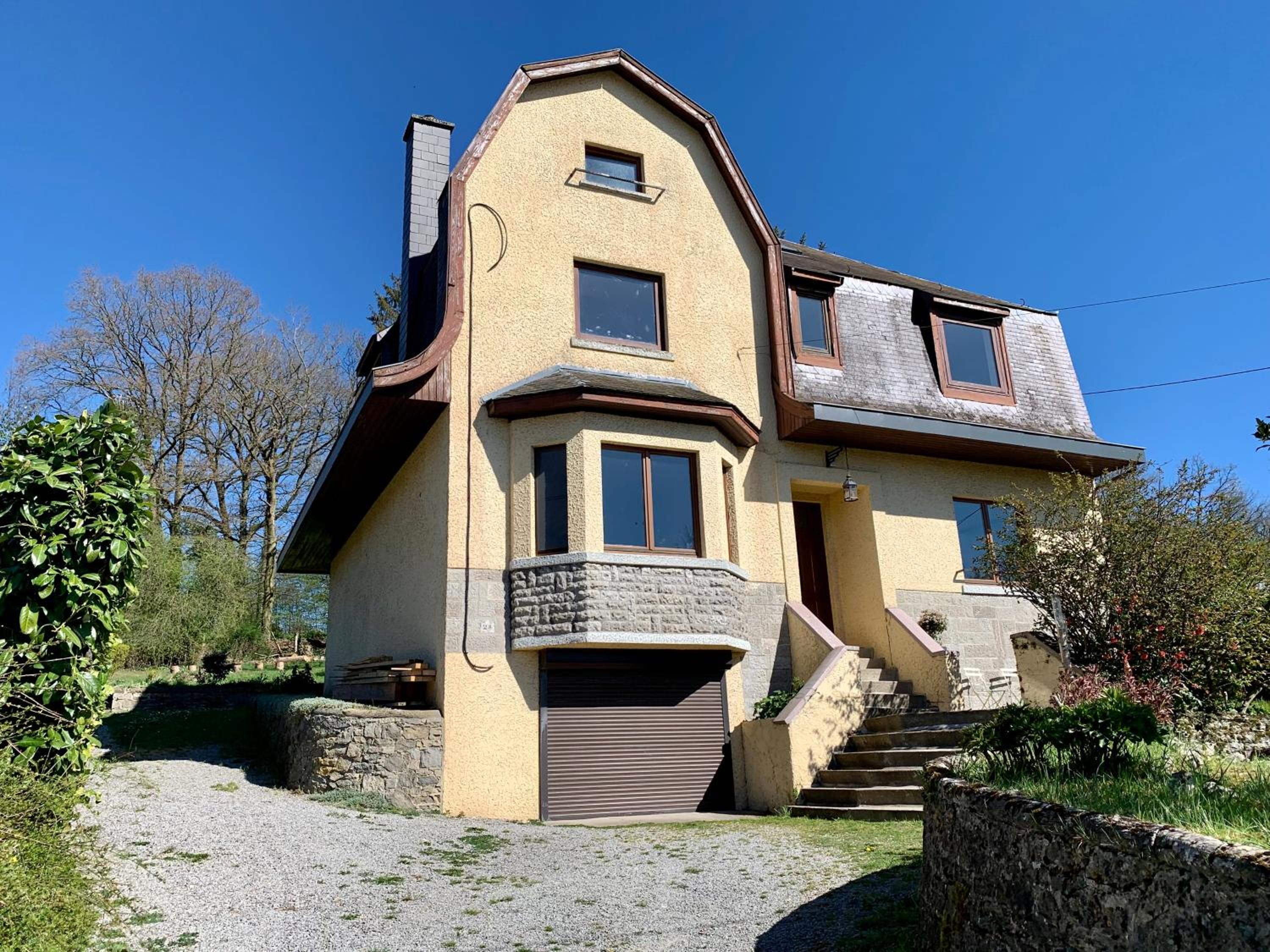 Gezellige villa met houtkachel, sauna en zonnige tuin