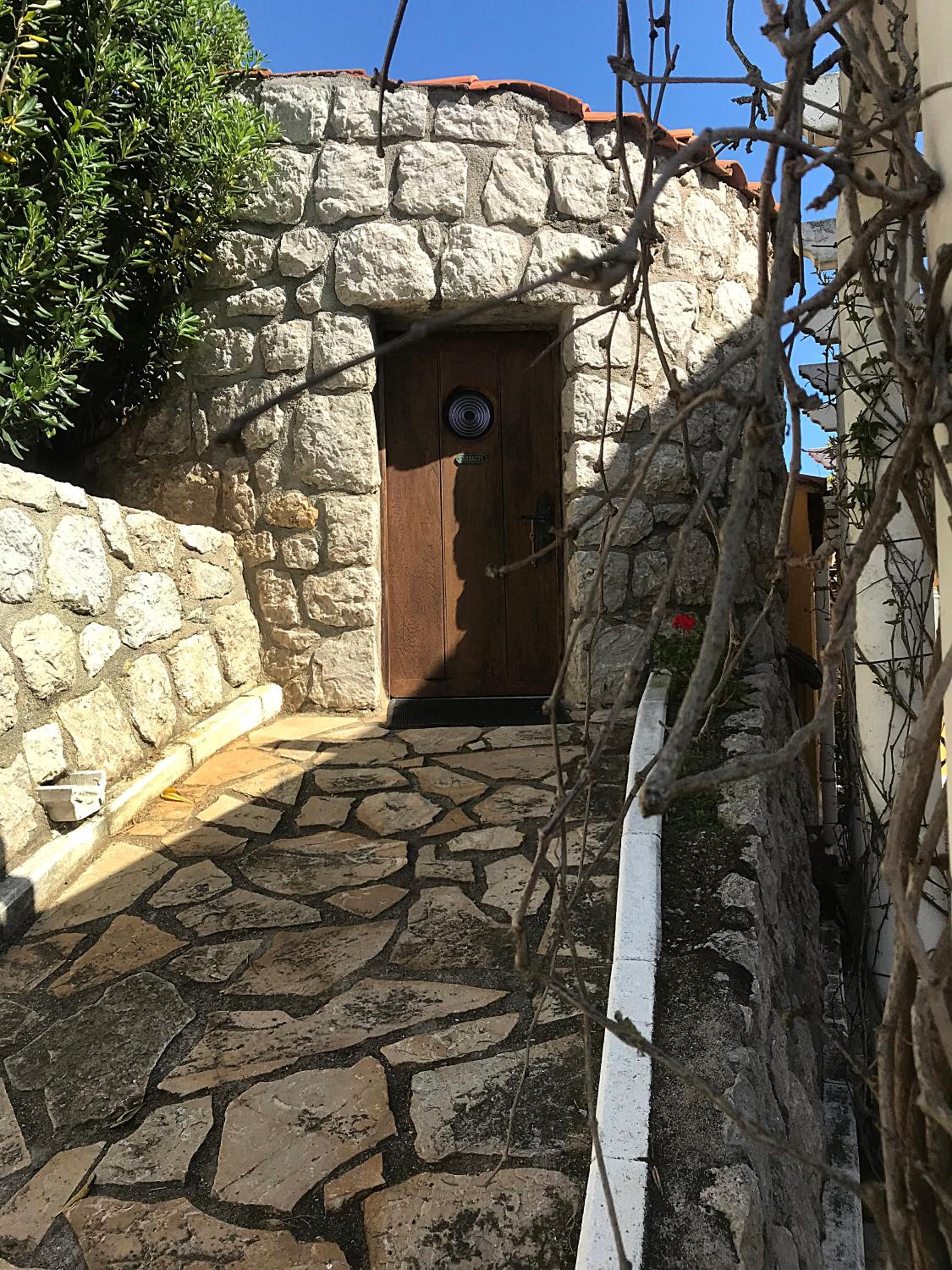 Photo 19