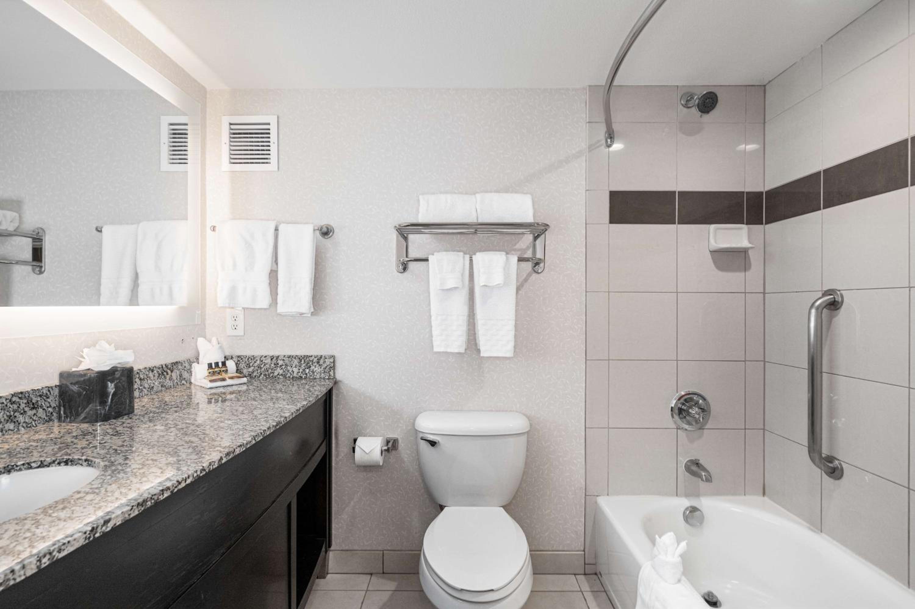 Best Western Plus Marina Gateway Hotel - Property Image 56