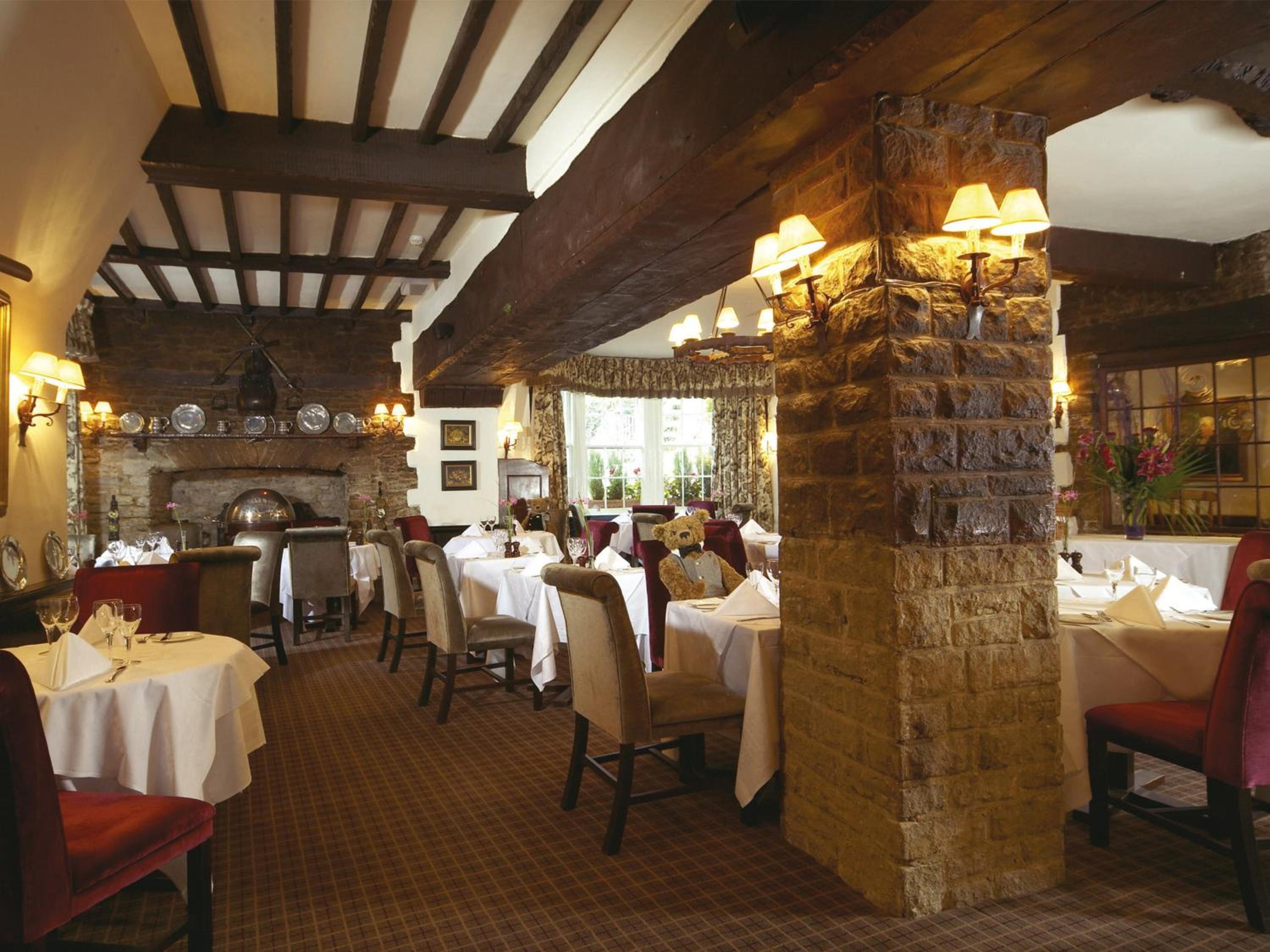 Woodstock Vacations - Macdonald Bear Hotel - Property Image 12