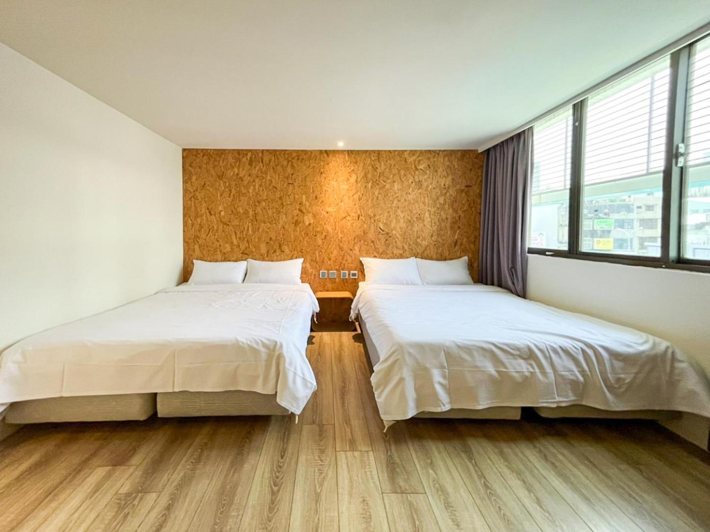 Light Hostel - Tainan