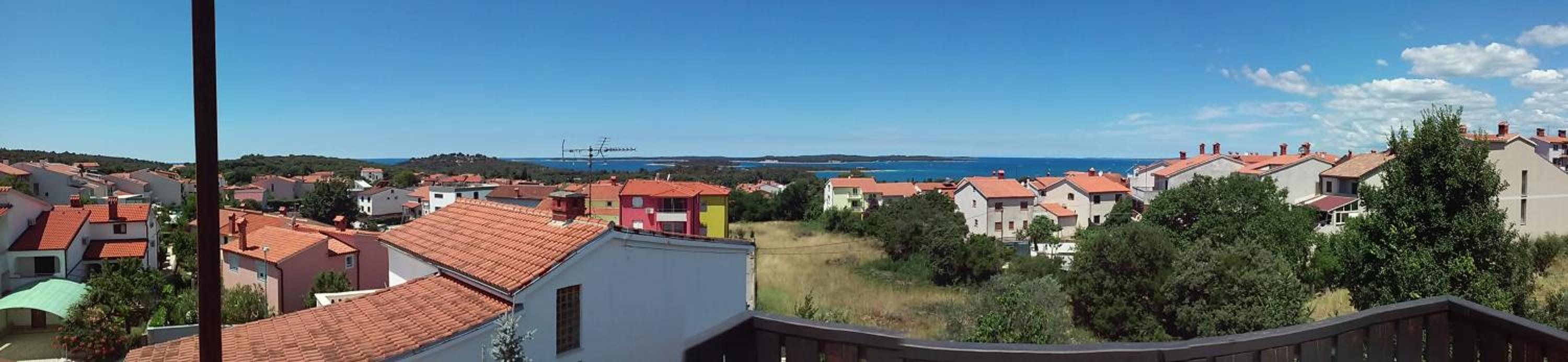 Apartamento Pinzan a stones throw from the beach view 5
