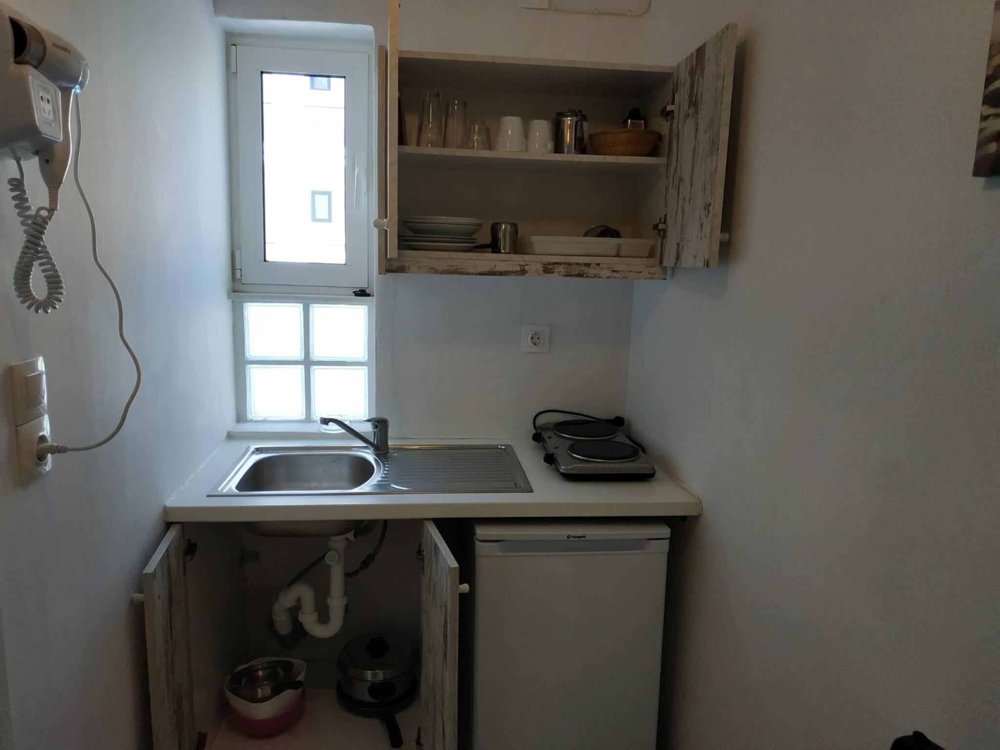 Small Apartment For 3 Pers 70meters From The Beach view 5