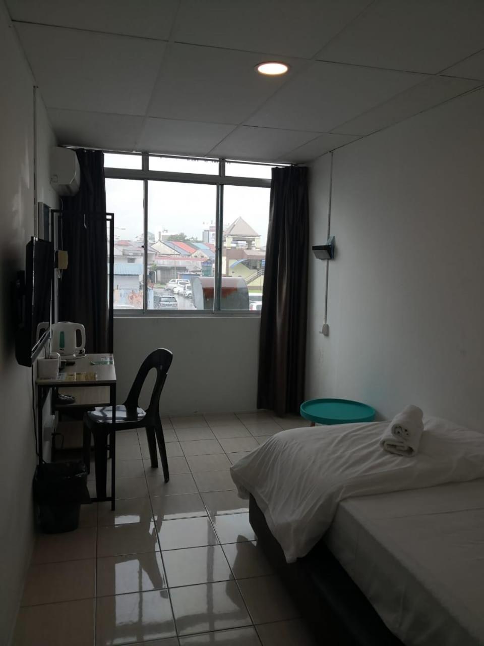 Photo 12
