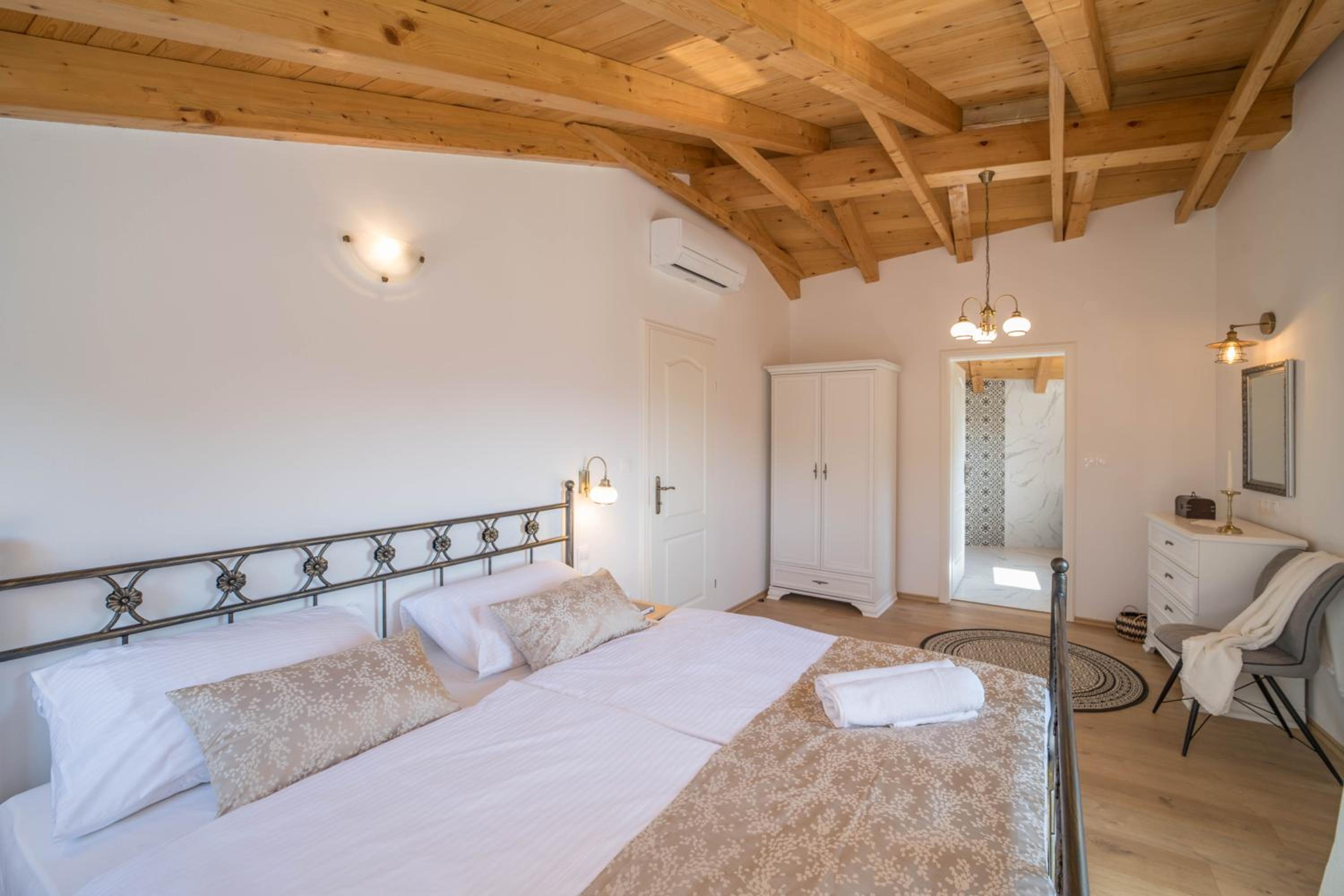 Villa Poji view 5