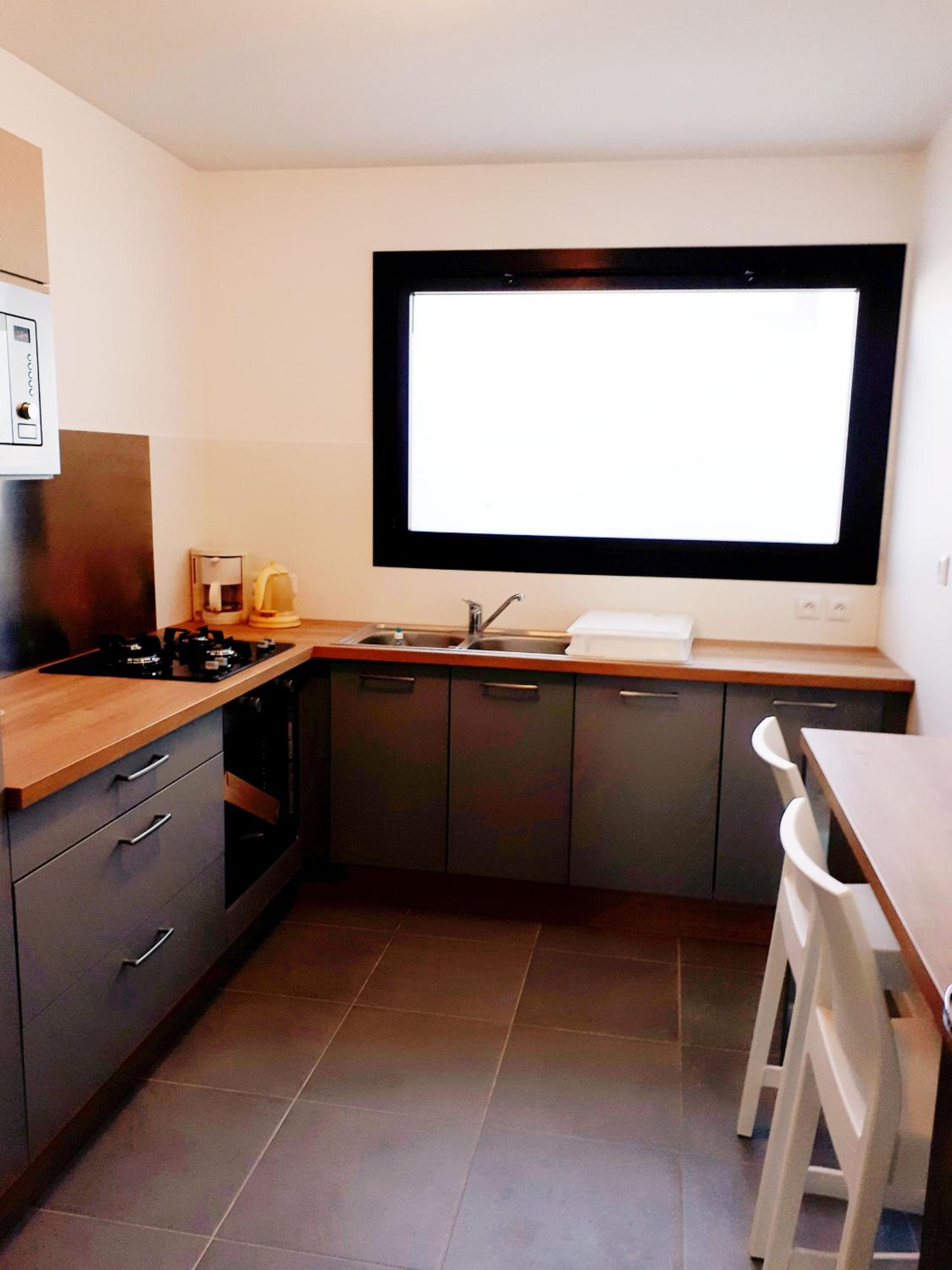 Résidence La Garenne à La Grande Plage, vue mer, piscine et parking privé, 6 personnes