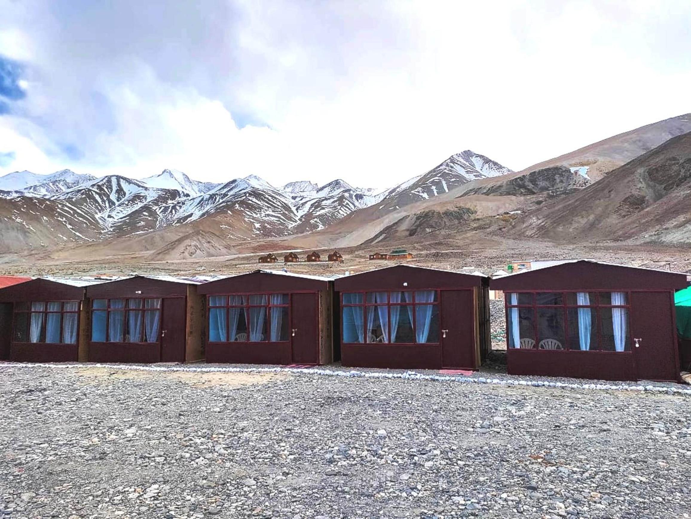 Pangong Delight Camps and Cottages view 2