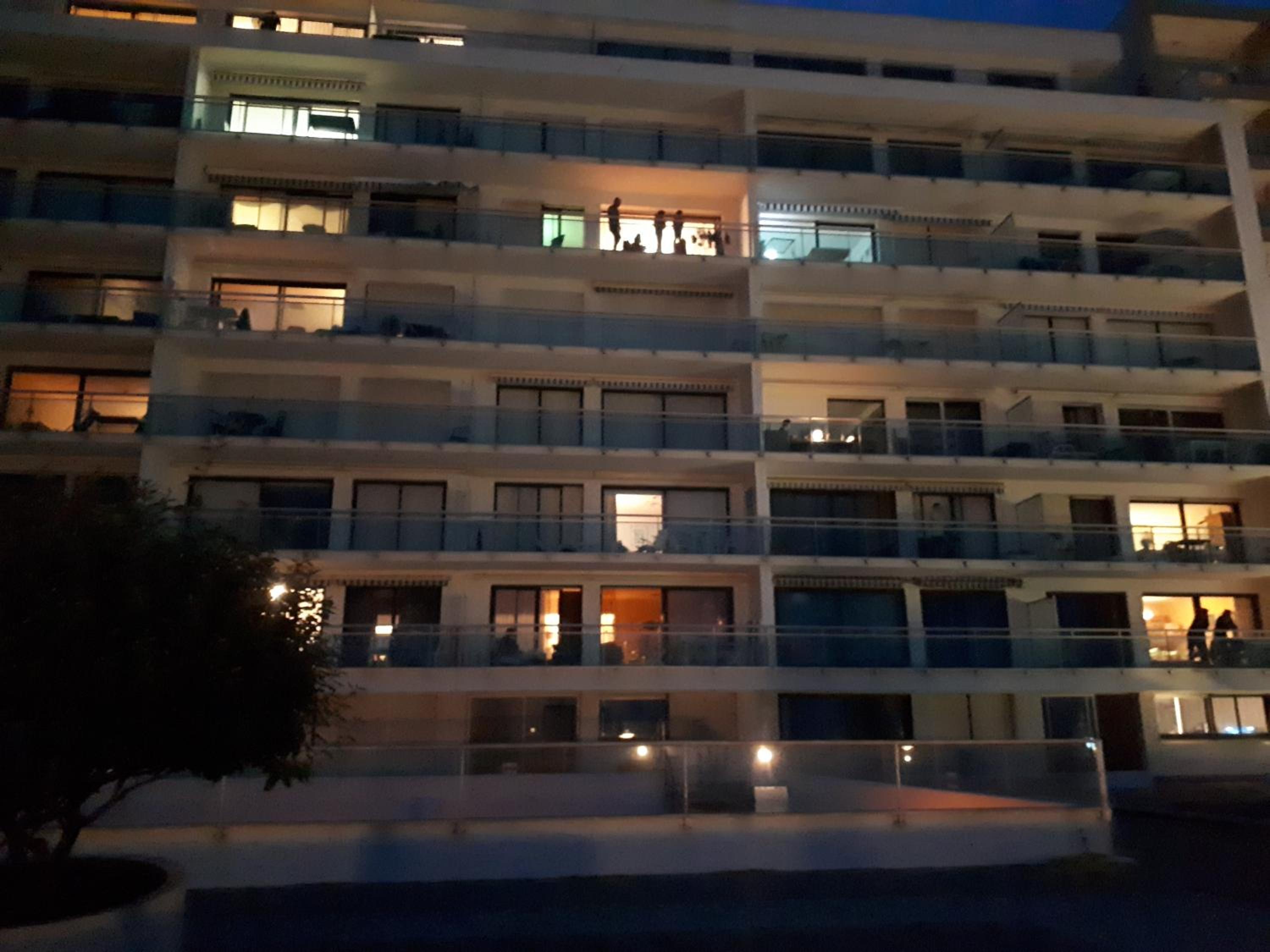 Résidence La Garenne à La Grande Plage, vue mer, piscine et parking privé, 6 personnes