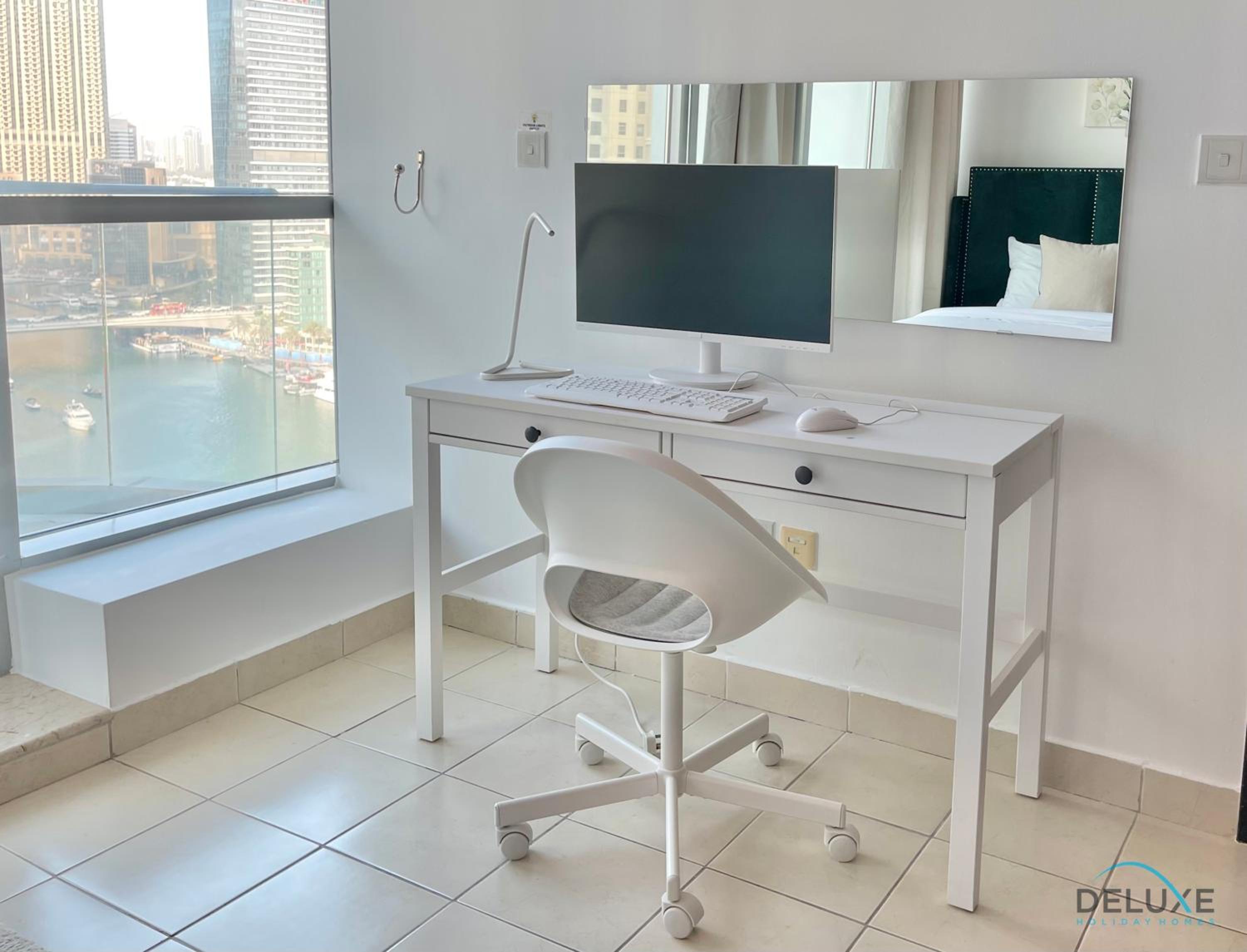 Full Marina and Ain Dubai Wheel View 1BR at The Point Dubai Marina by Deluxe Holiday Homes