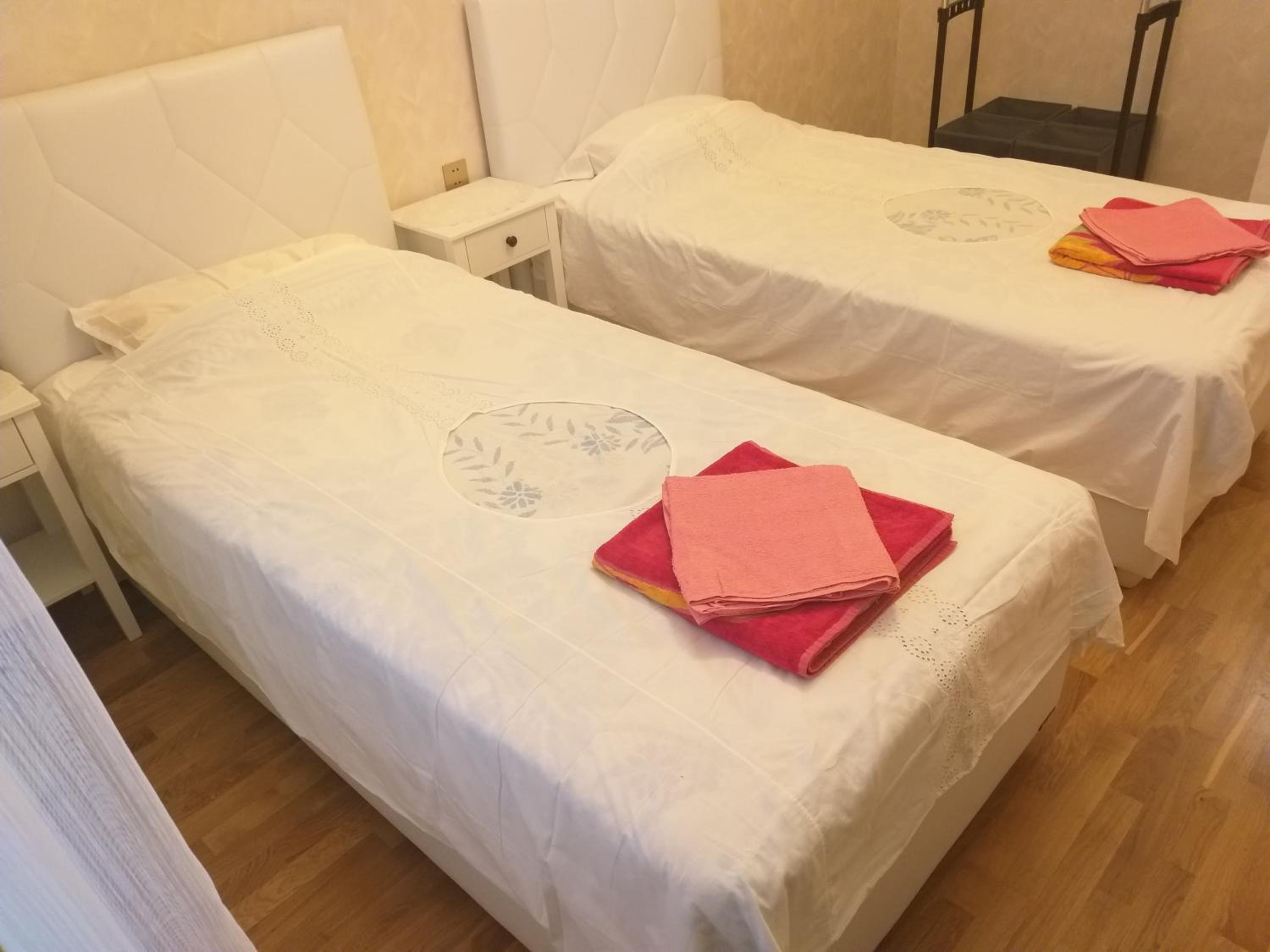 1+1 Apartment near metro station Azadlıq