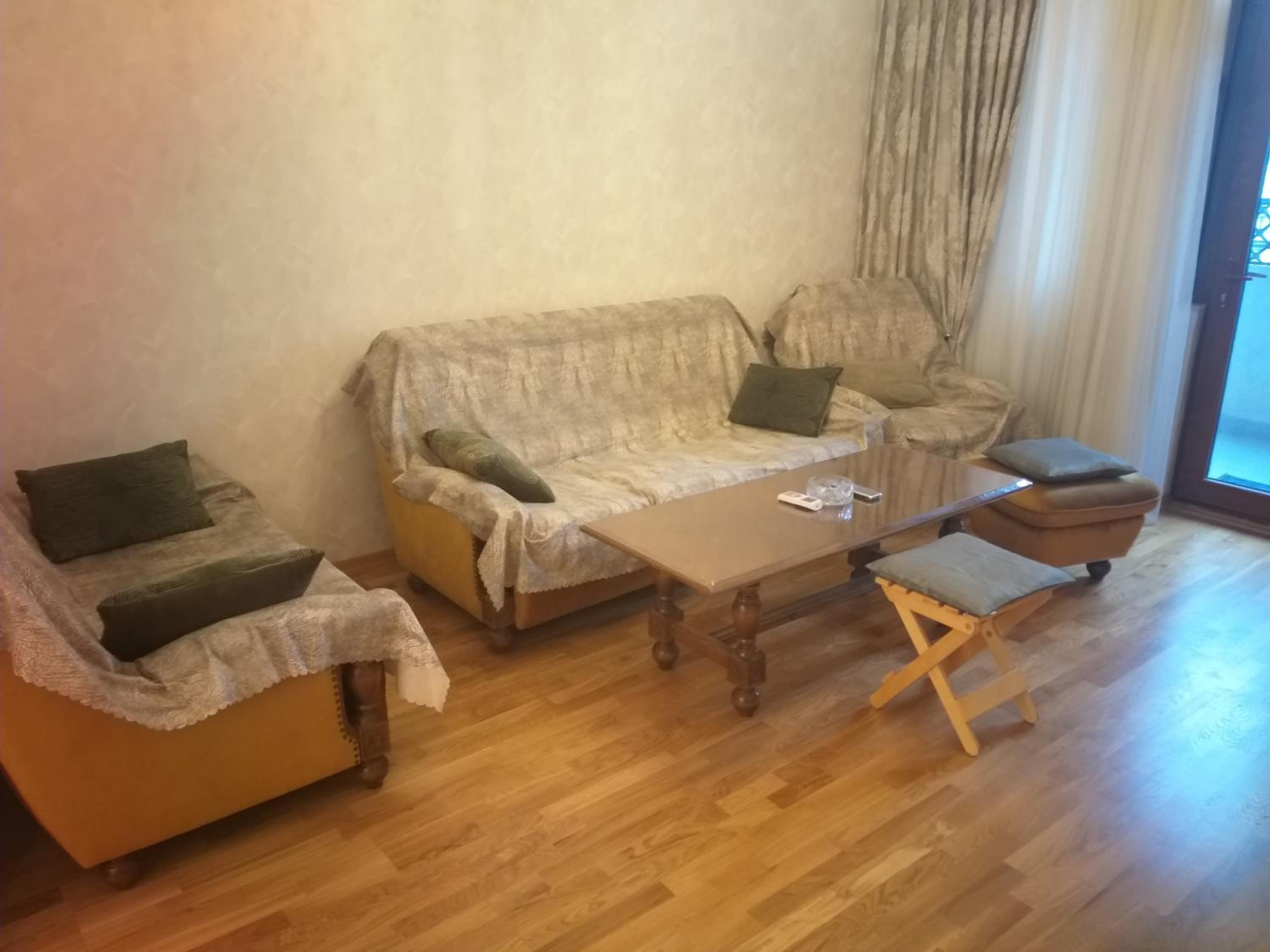 1+1 Apartment near metro station Azadlıq