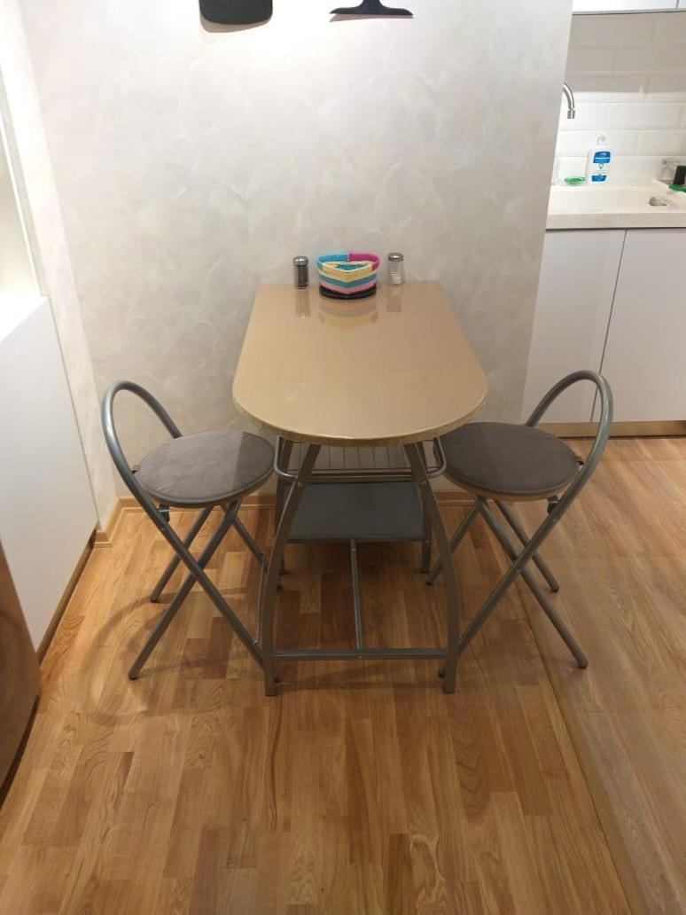 1+1 Apartment near metro station Azadlıq