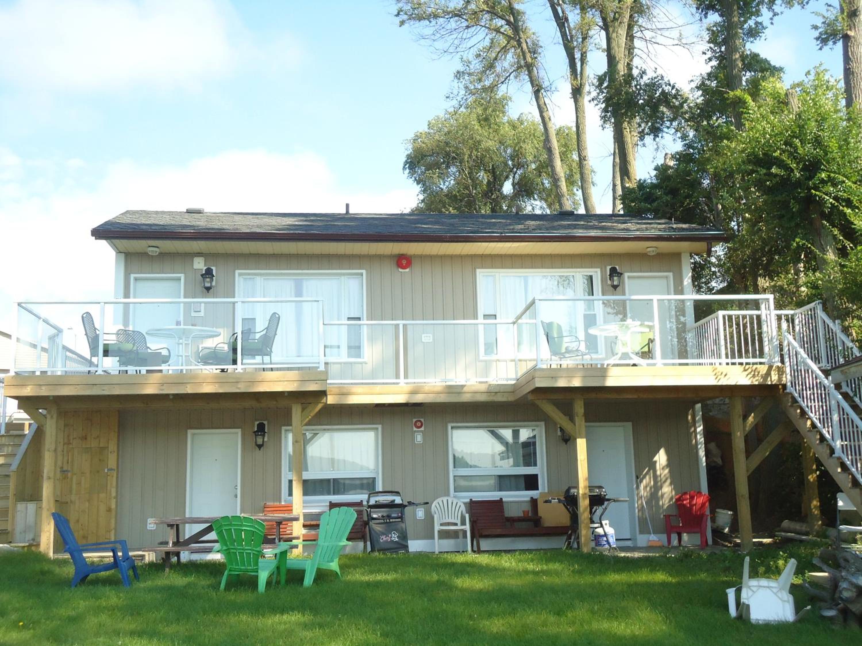Bayside Inn & Waterfront Suites