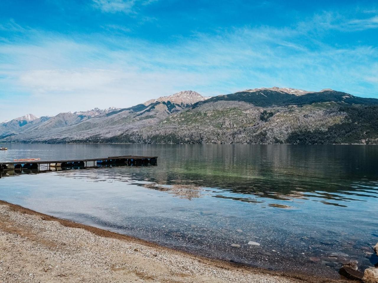 Cabaña en la costa del Lago Futalaufquen - Parque Nacional Los Alerces