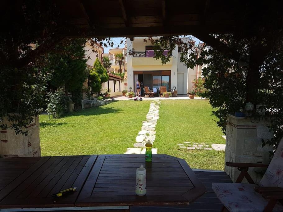 La Villa Strangiato view 5