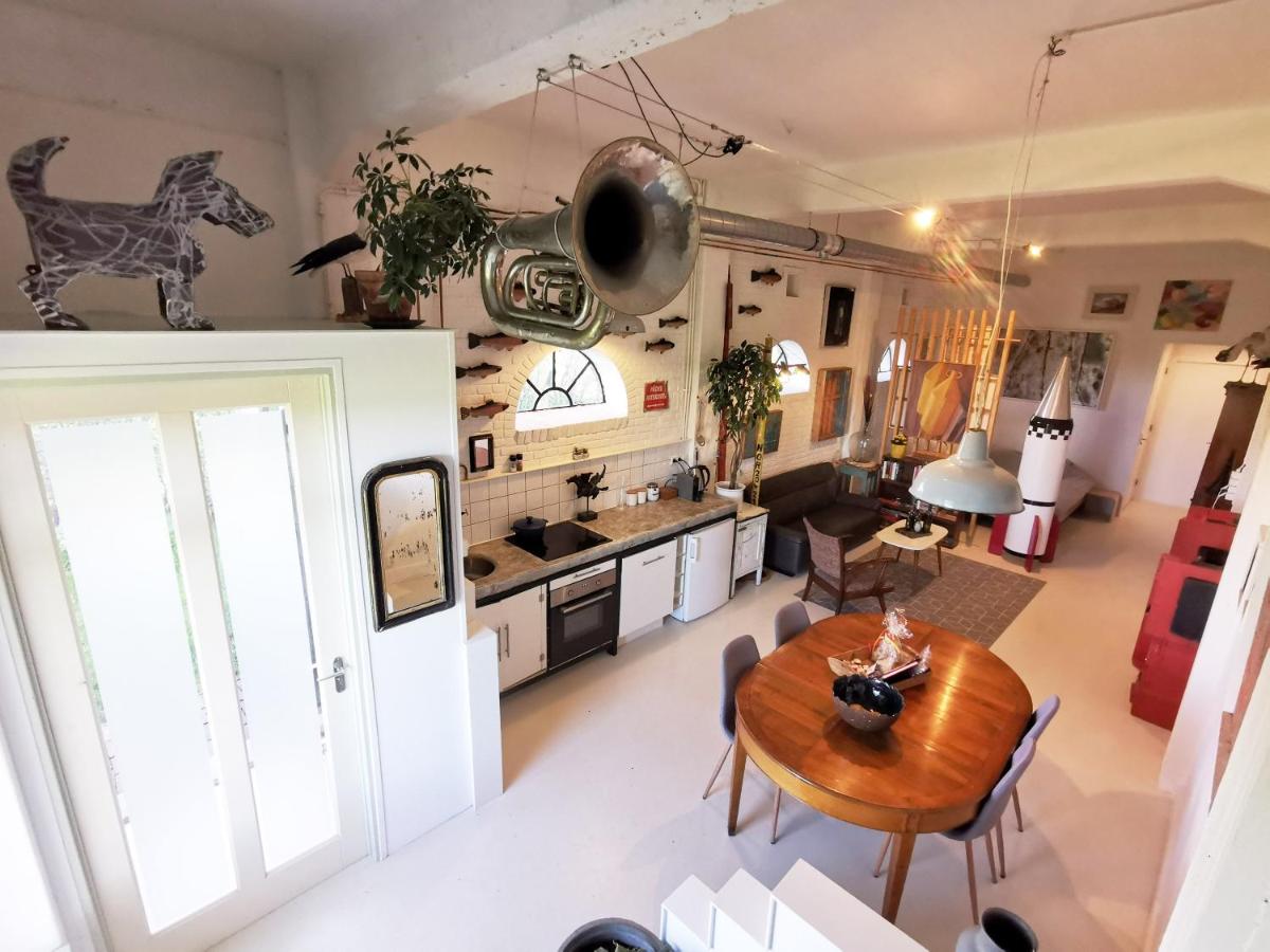 Studio Blank - Arthouse view 4