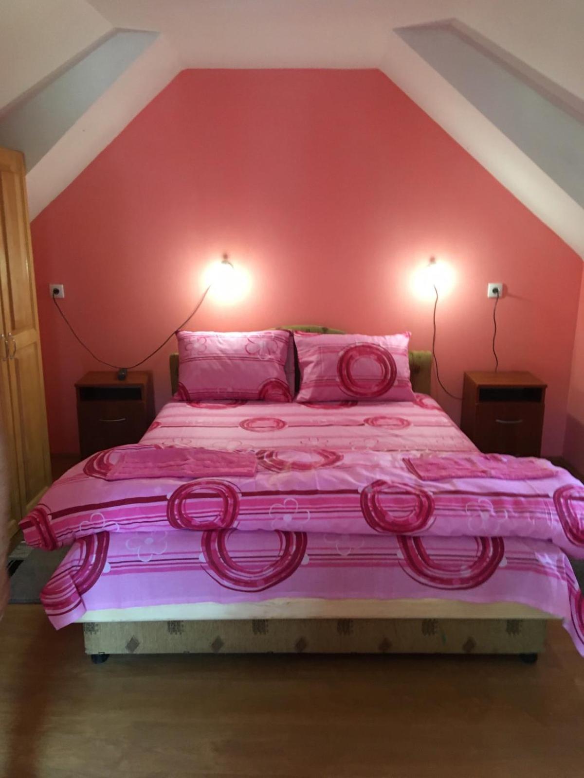 Sobe i Apartmani