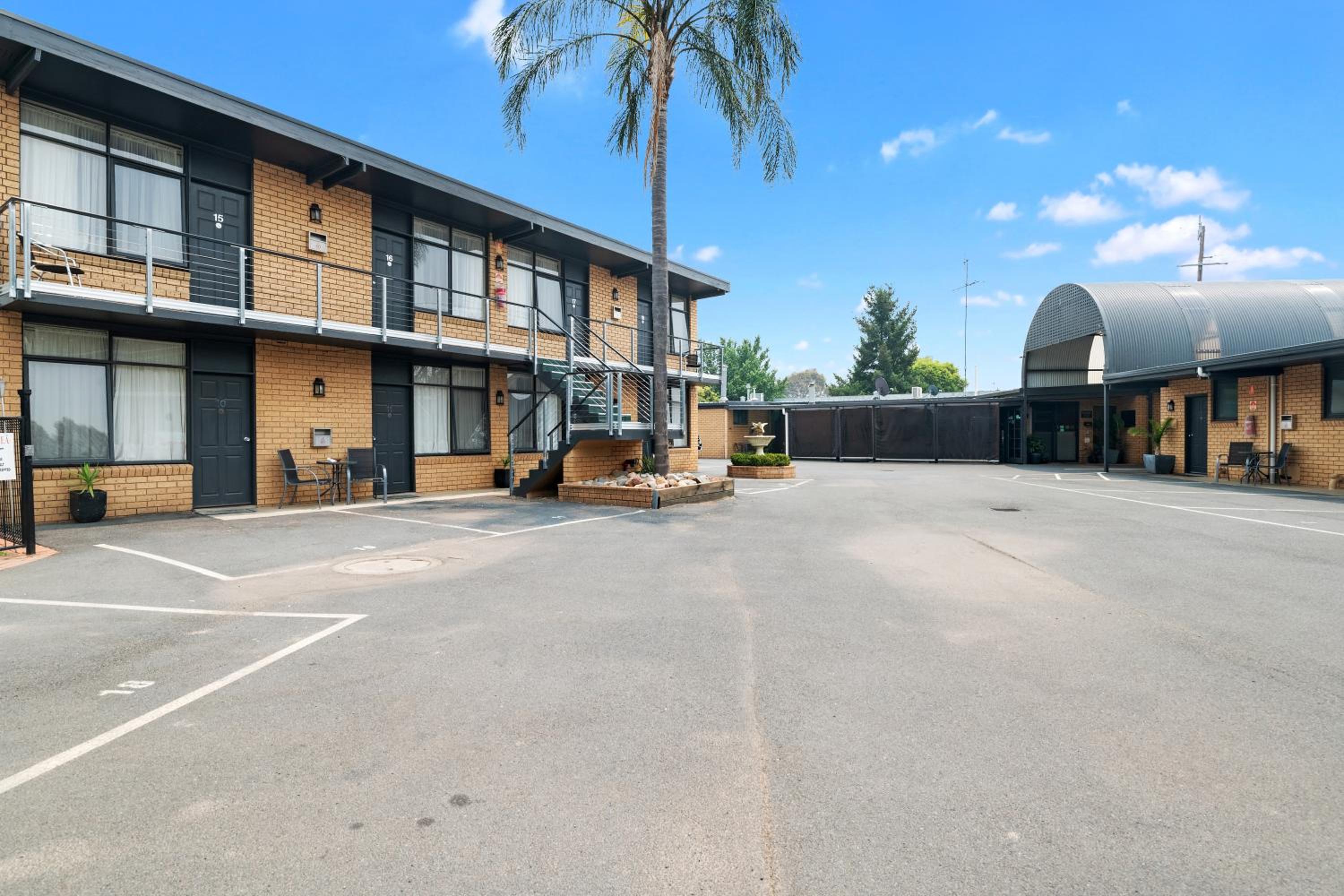 Avondel Motor Inn