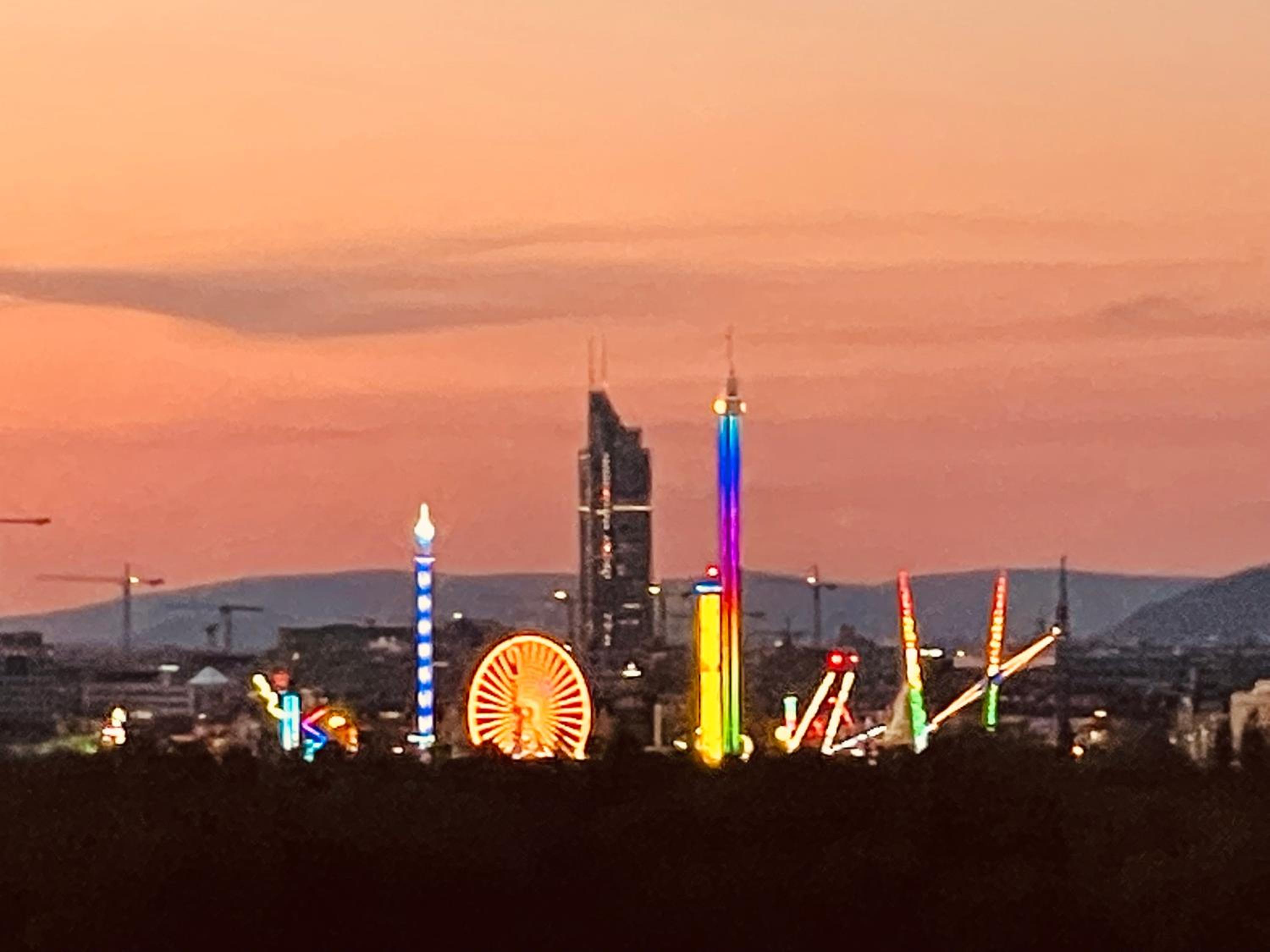 Royal Swan Skyline, Wien