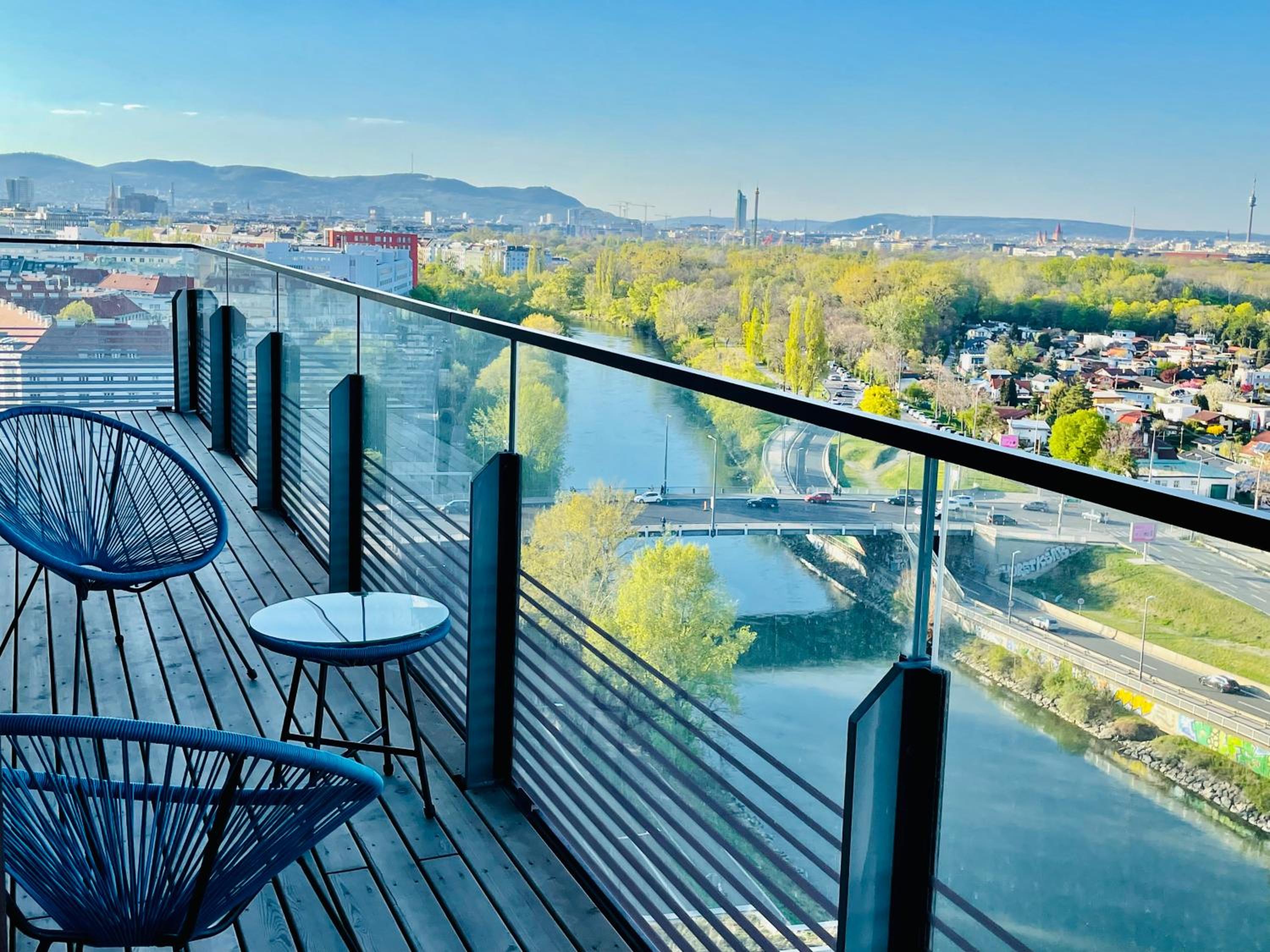 Royal Swan Skyline, Wien