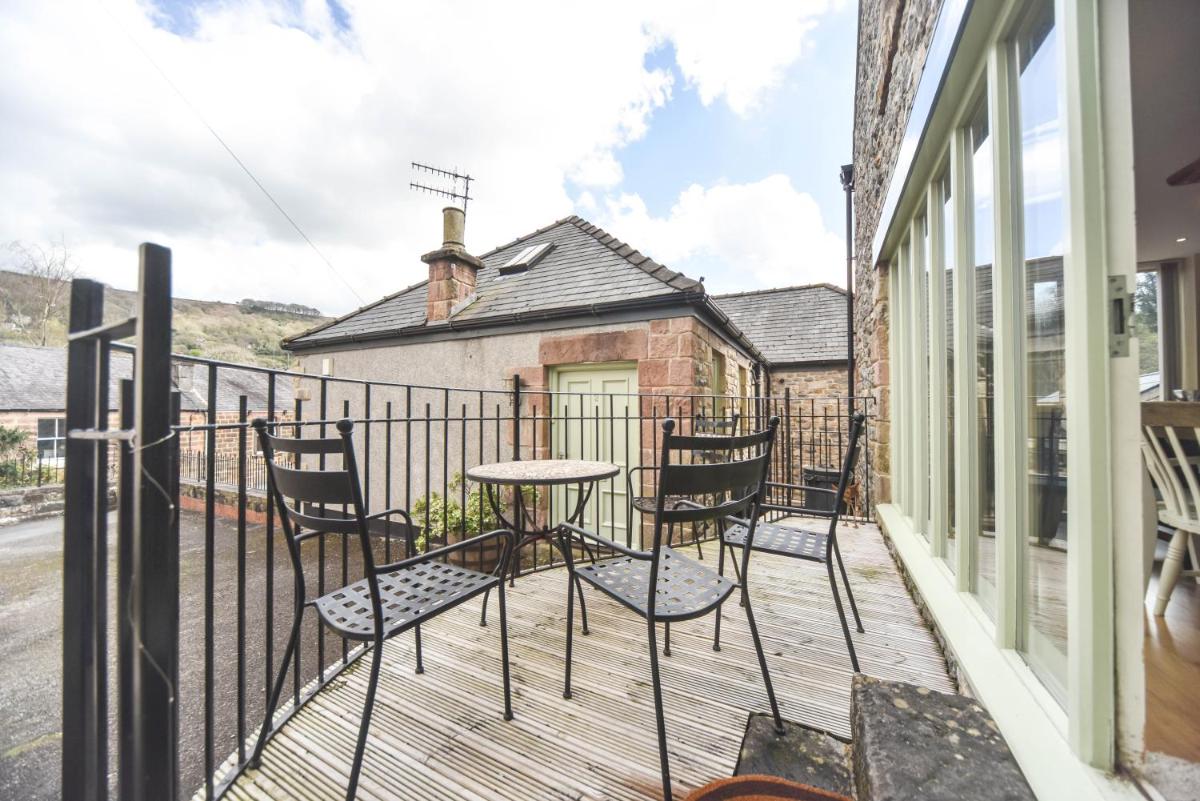 Coach House Mews
