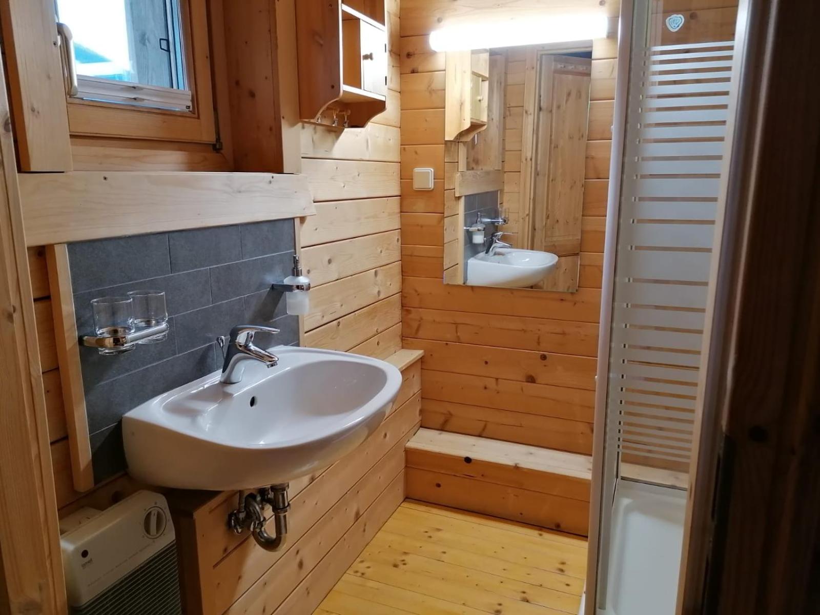 Gemütliches Ferienhaus mit Holzofen und Sauna