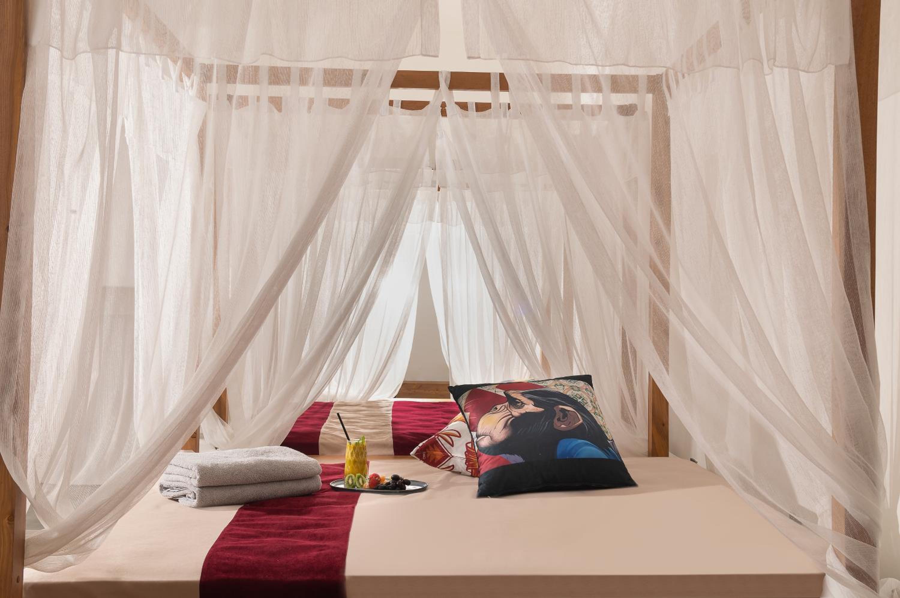 Lucky Monkey Hotel - Image 20