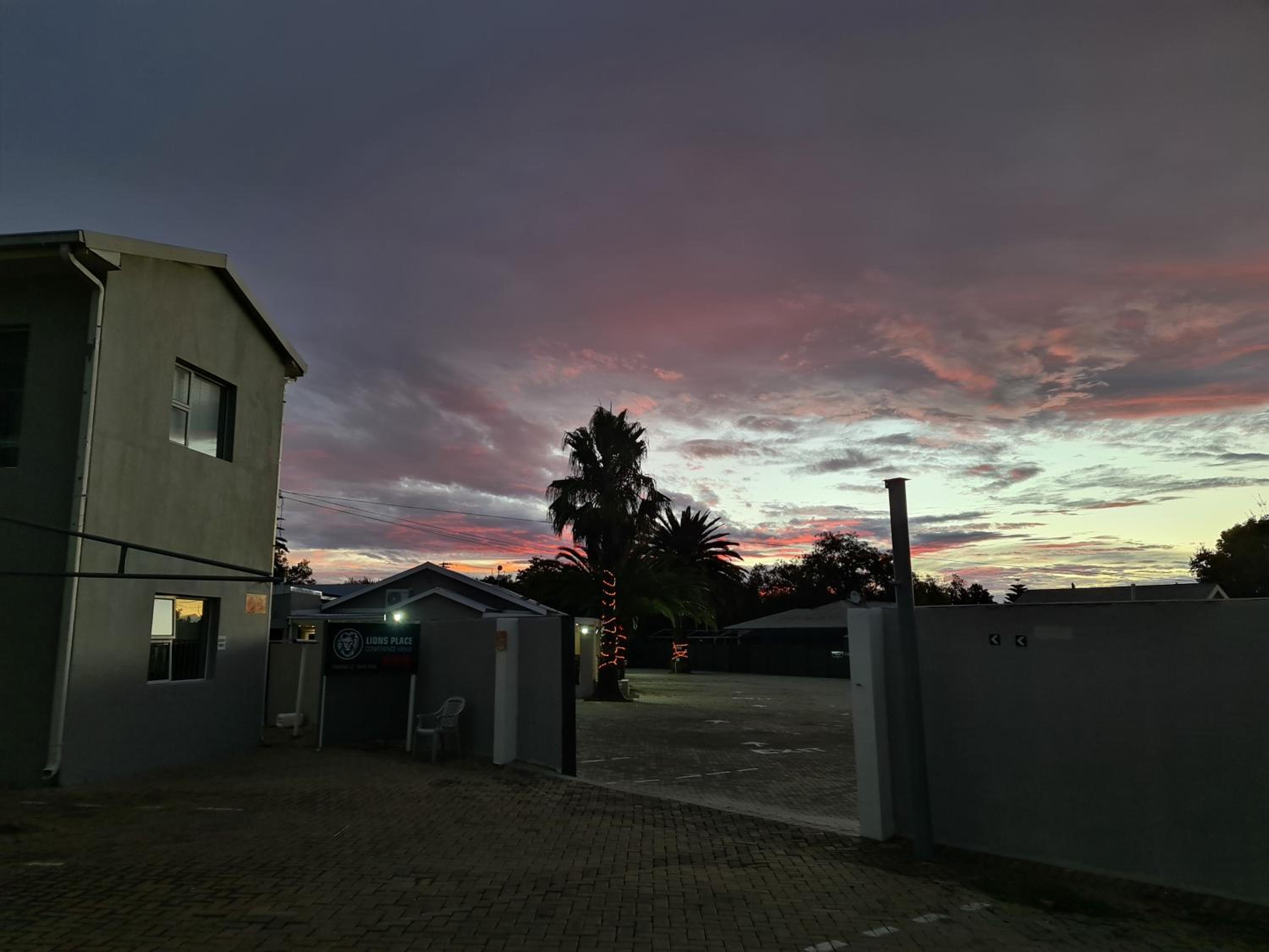 Photo 33
