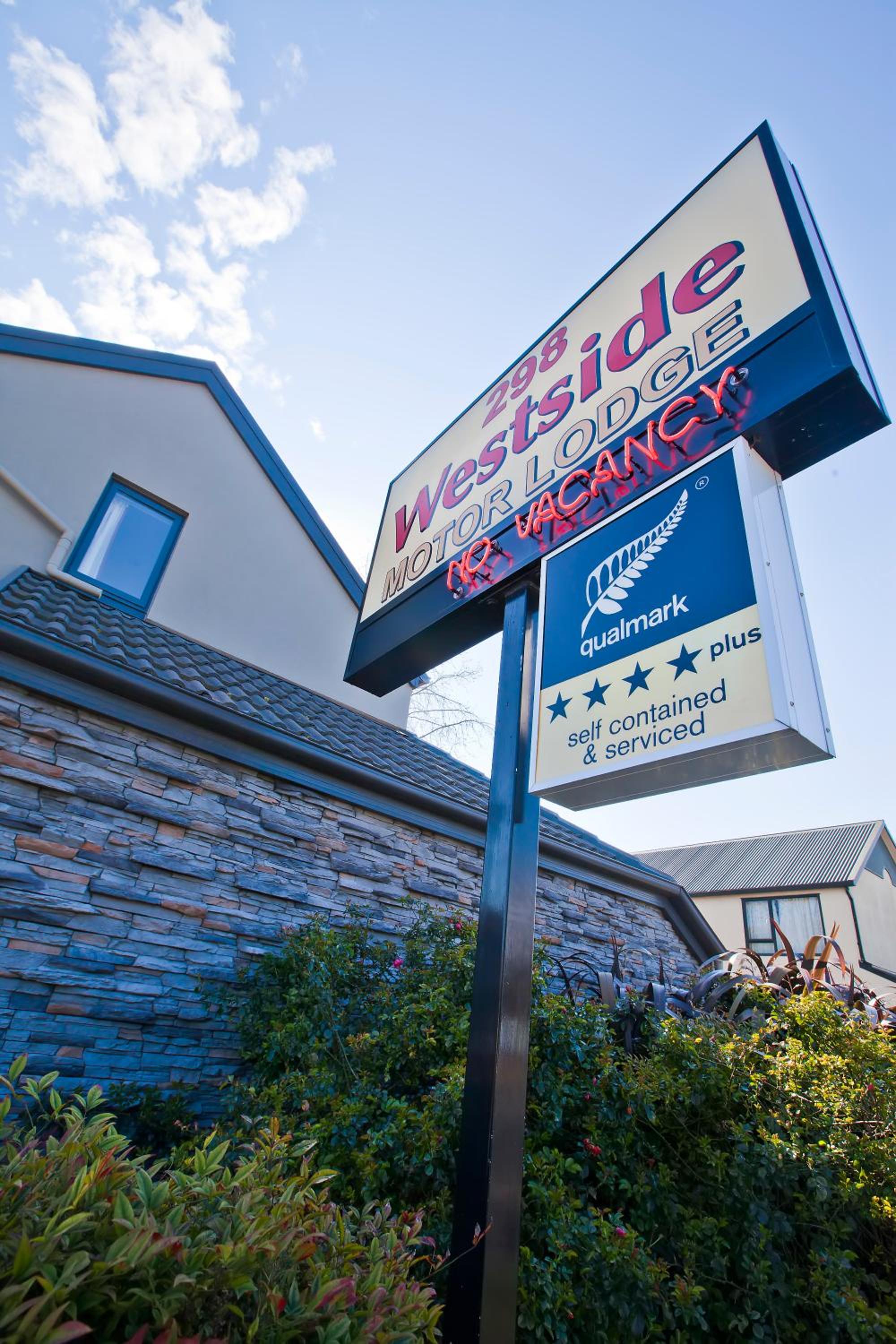 298 Westside Motor Lodge - Image 2