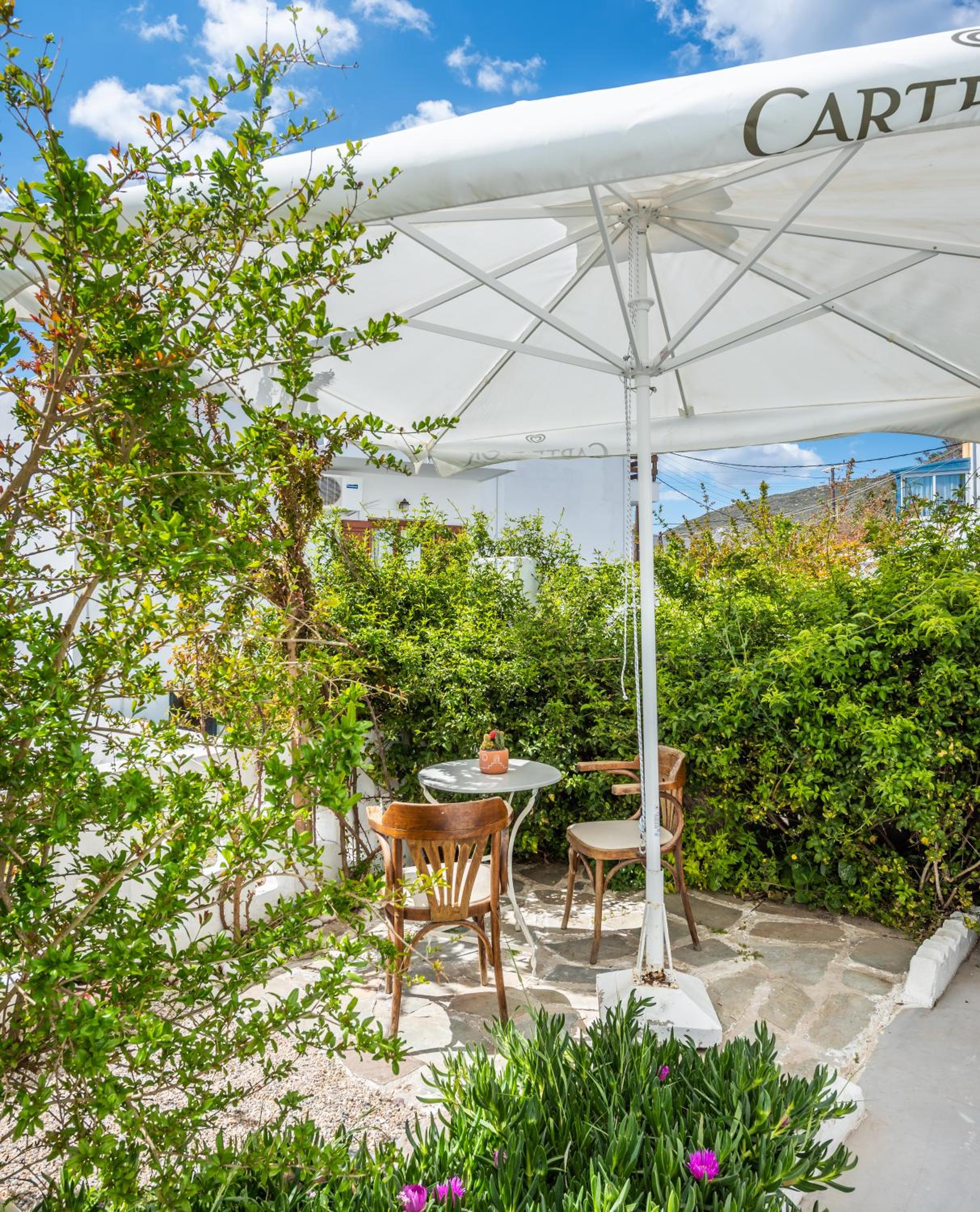 Aquanis Milos Apartments photo 4