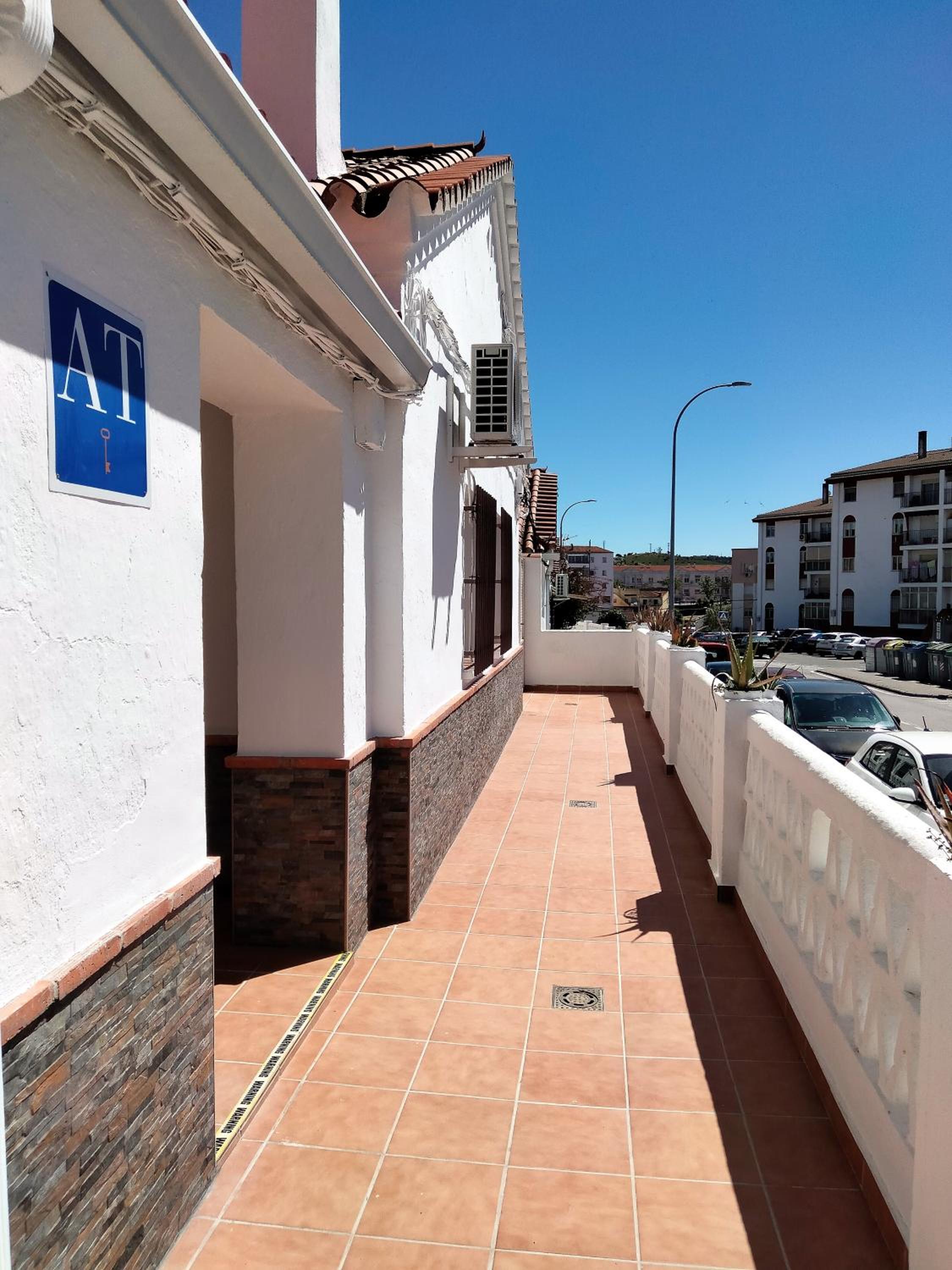 Apartamento Ceclavín view 5