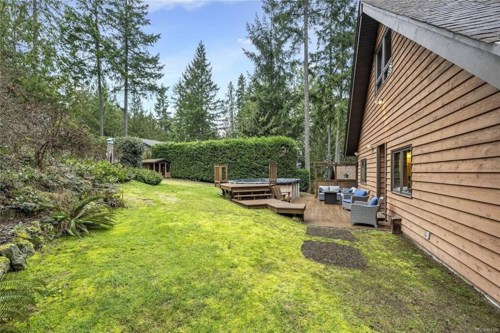 Chalet Style Cottage near Shawnigan Lake view 3