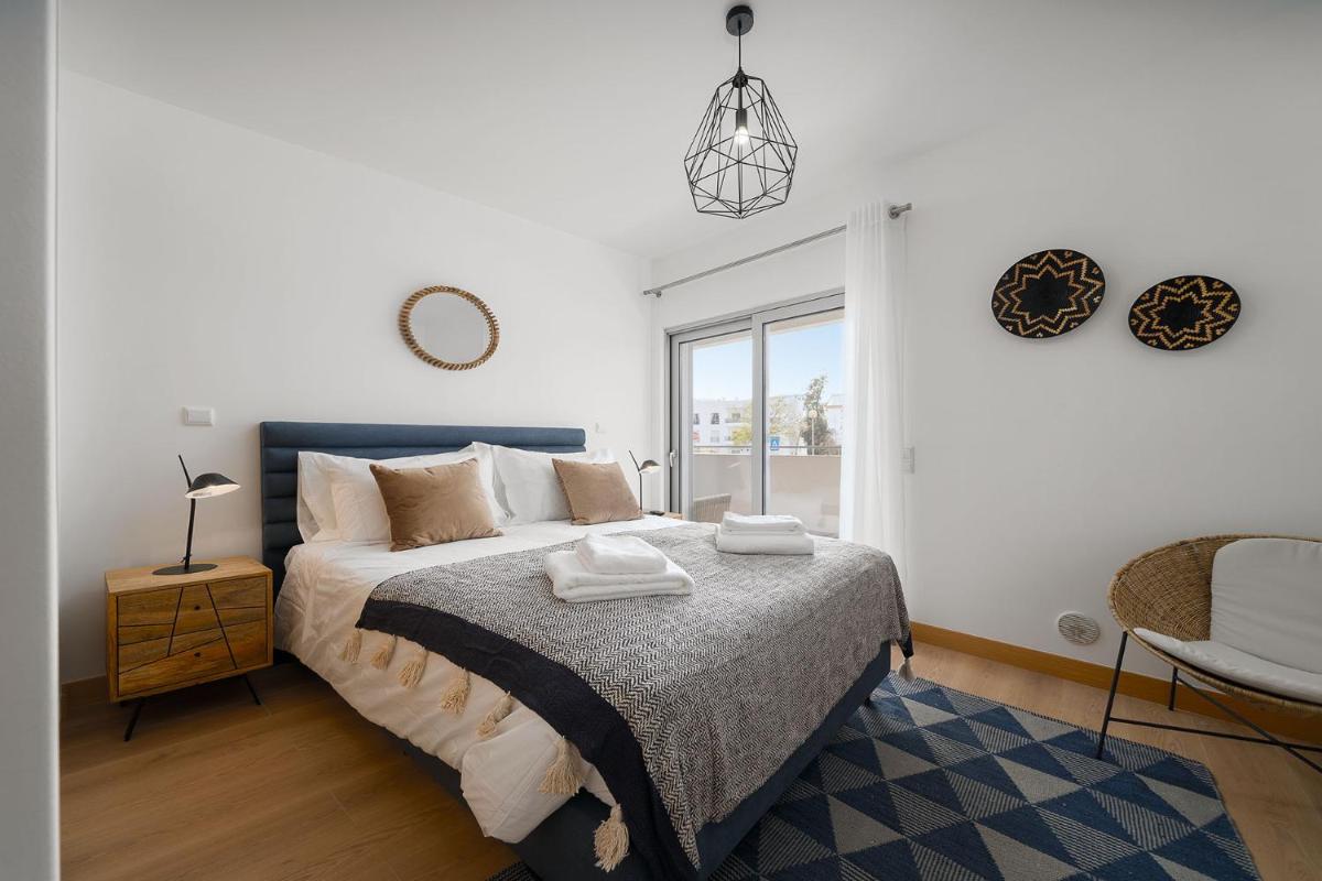 Cozy open plan apartment in Lagos view 2